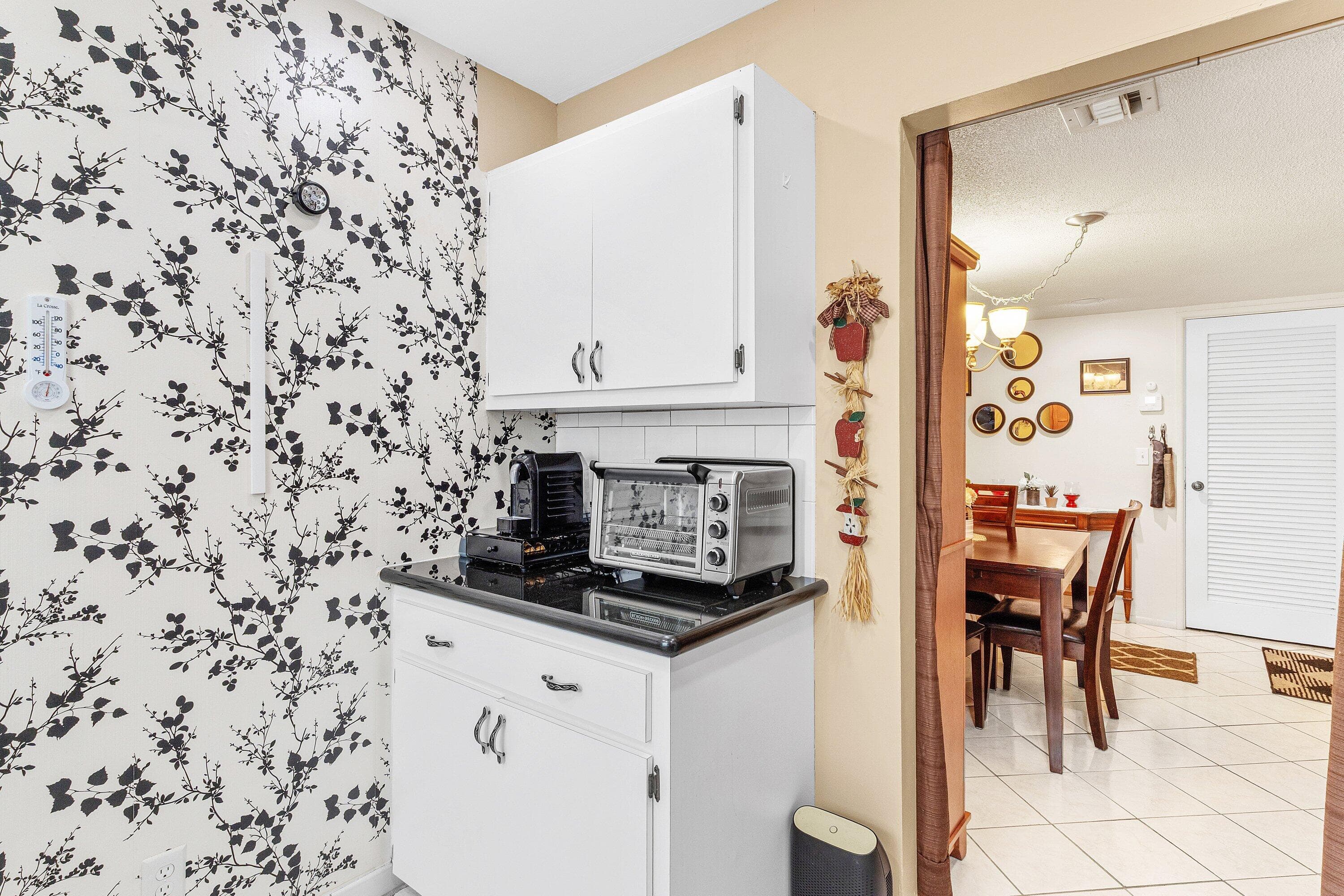 2561 Boundbrook Boulevard 209, Palm Springs, FL 33406 — photo 15 of 39