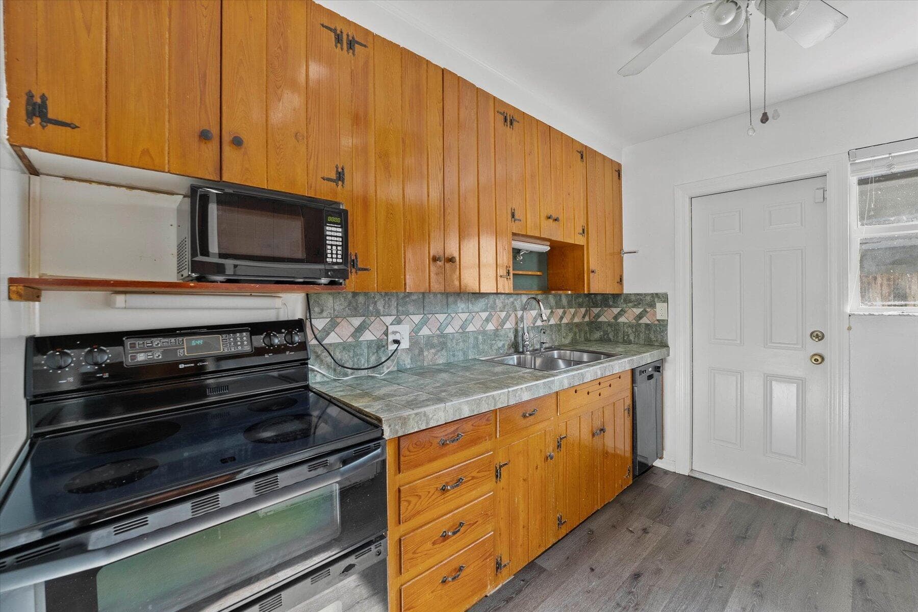101 S Colorado Avenue, Stuart, FL — photo 8 of 15