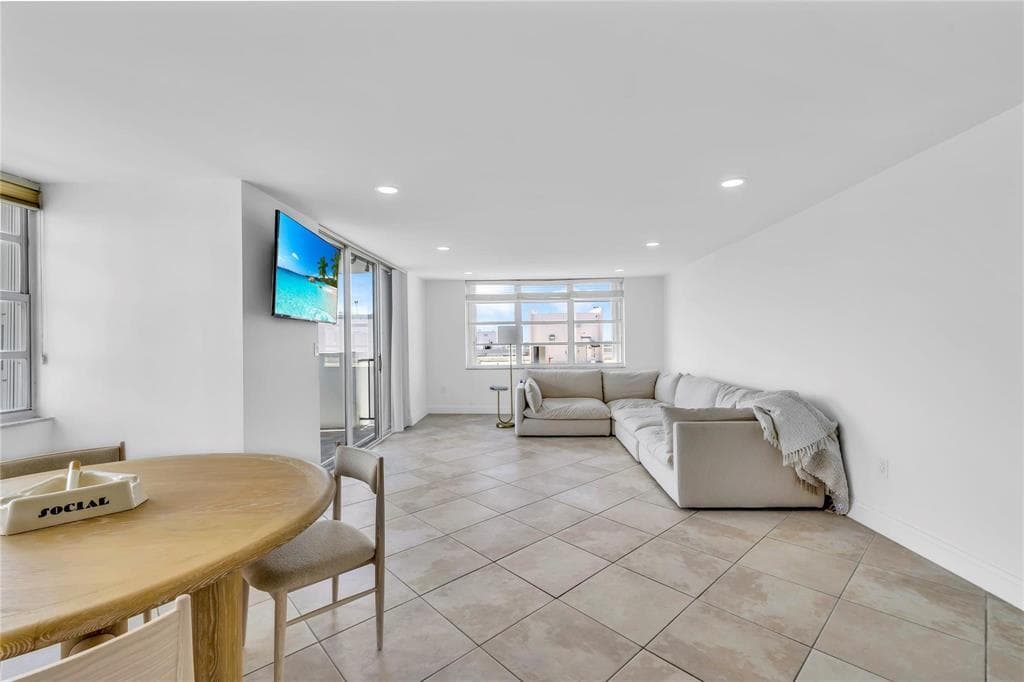 2750 NE 183rd Street 2202, Aventura, FL 33160 — photo 15 of 29