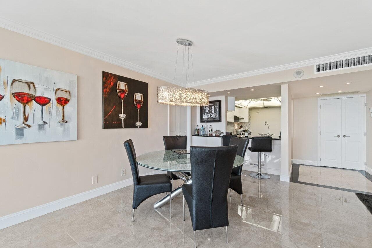 2400 Presidential Way 1906, West Palm Beach, FL 33401 — photo 5 of 42