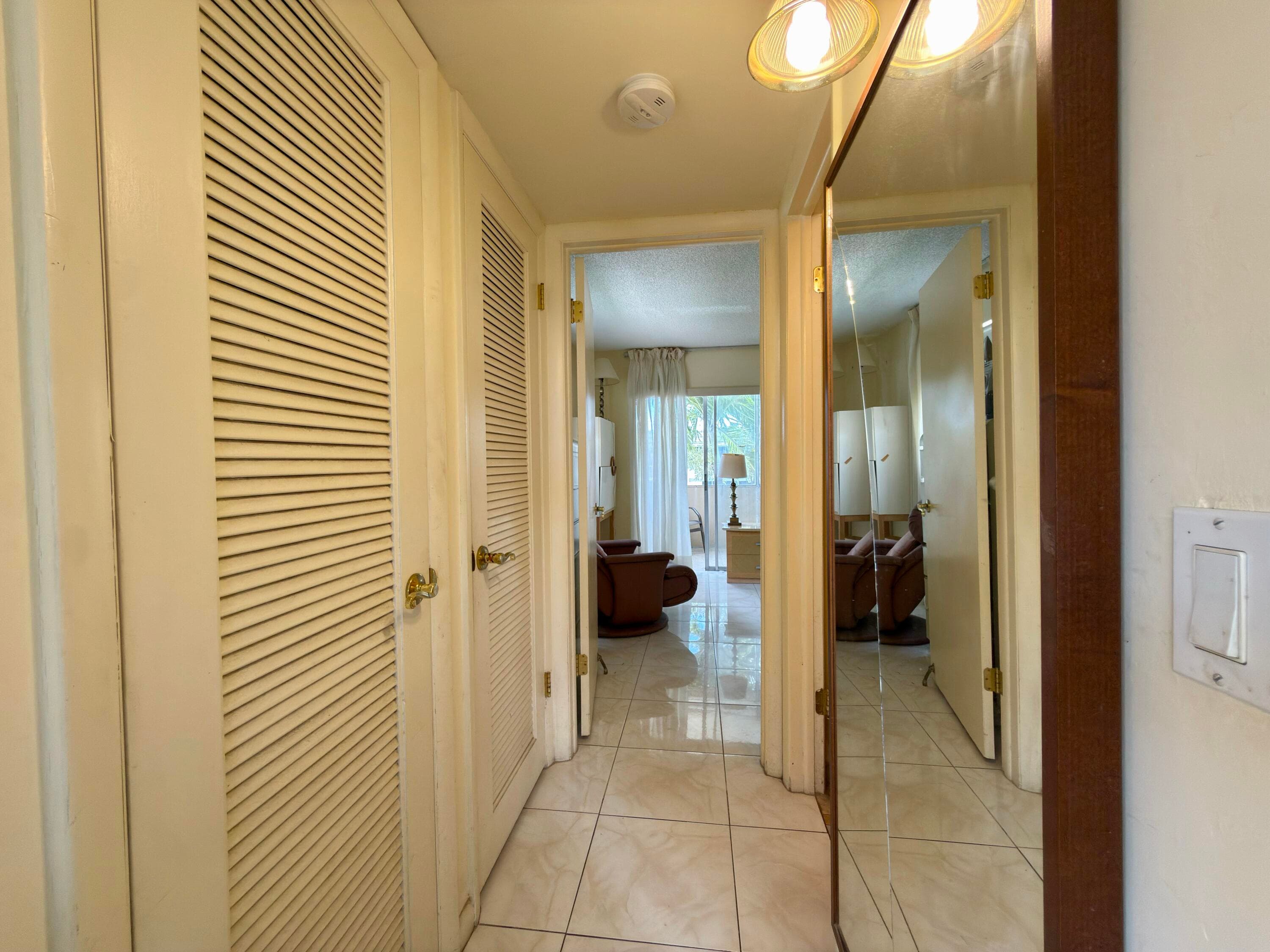 465 Flanders J, Delray Beach, FL 33484 — photo 9 of 16