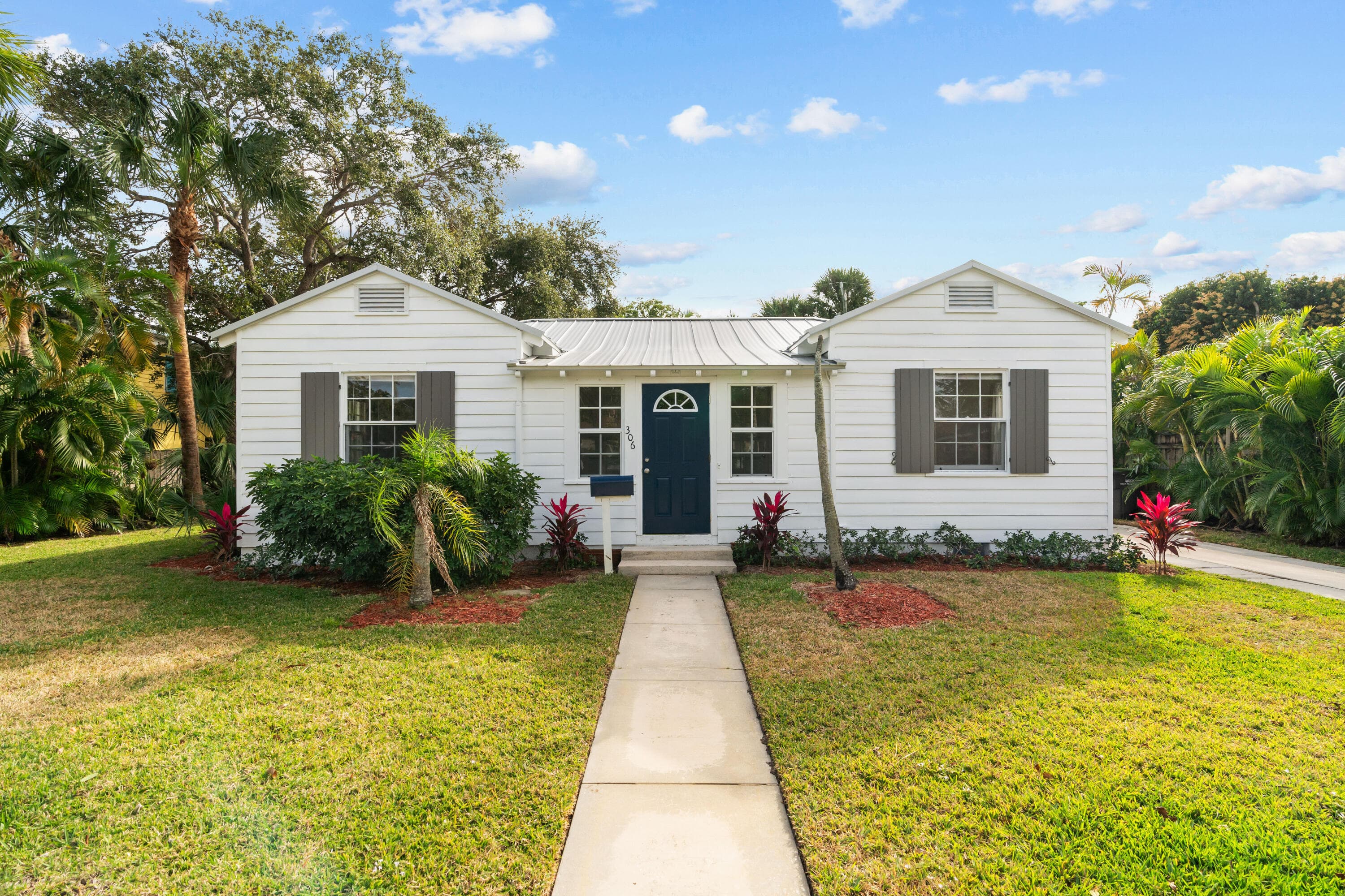 306 34th Street, West Palm Beach, FL 33407 — photo 1 of 27