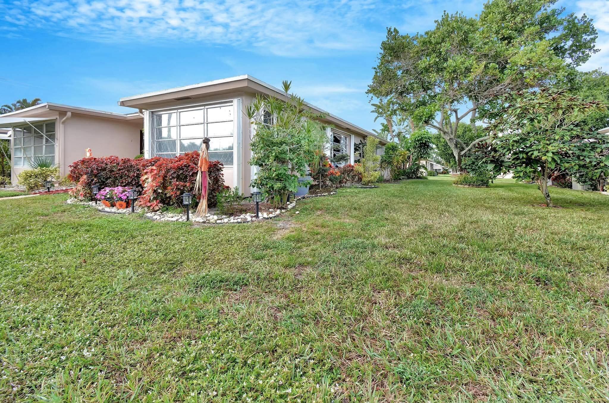 1232 Club Drive W D, Delray Beach, FL 33445 — photo 7 of 23