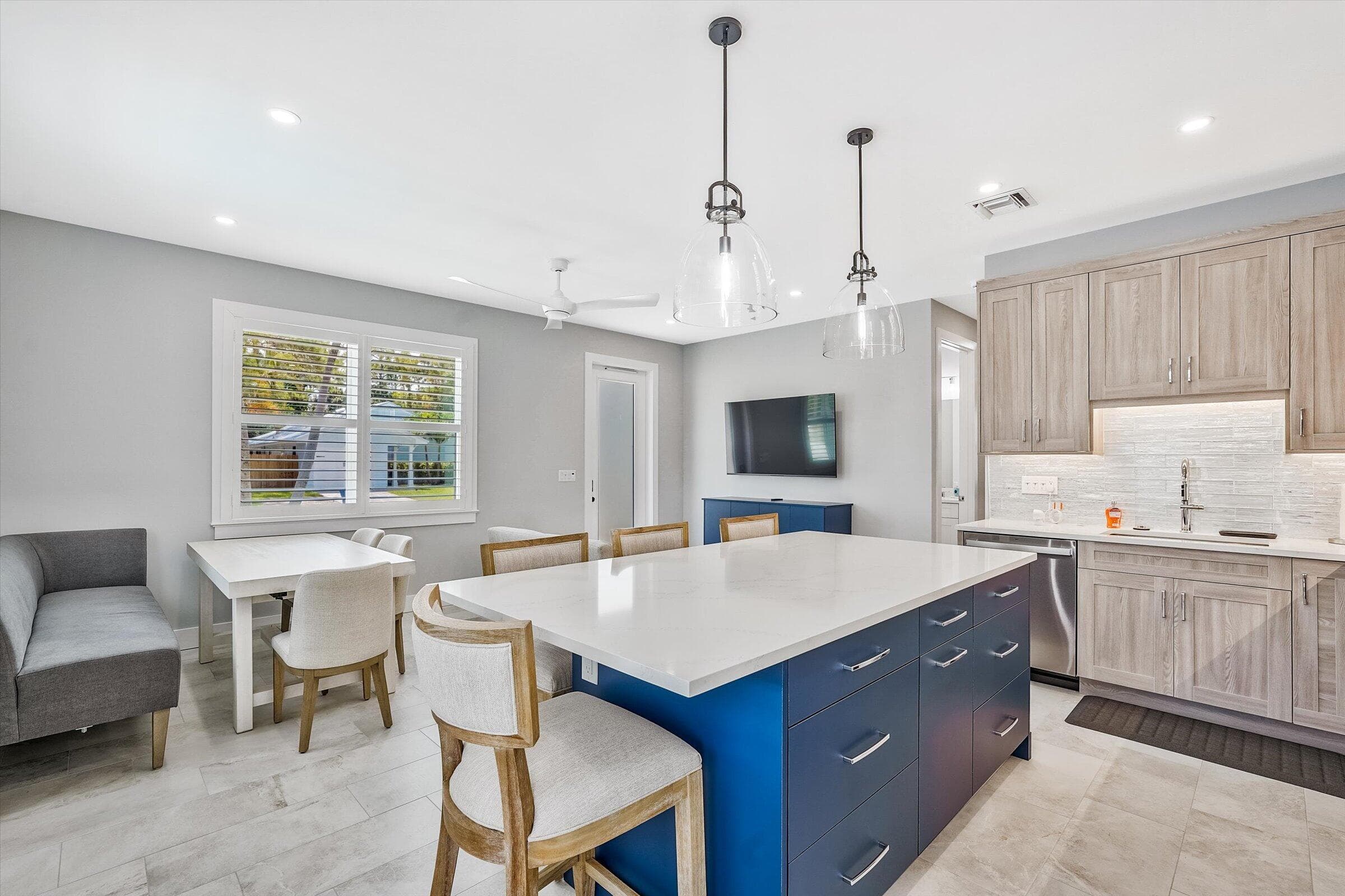 425 Hugh Street, Jupiter, FL 33458 — photo 11 of 41