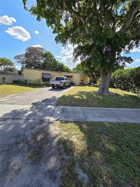 3312 SW 15th Street, Fort Lauderdale, FL 33312 — photo 1 of 17