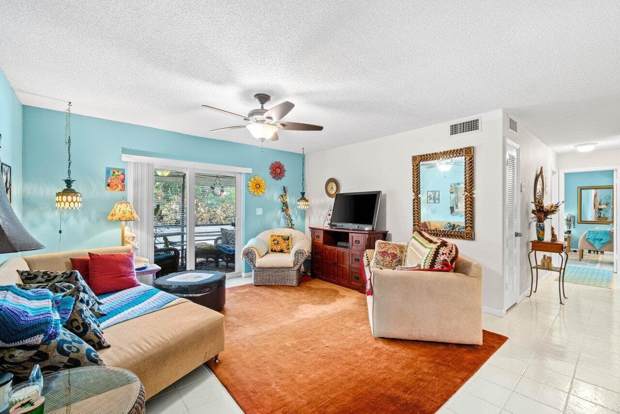 1124 NW 13th Street 204a, Boca Raton, FL 33486 — photo 4 of 30