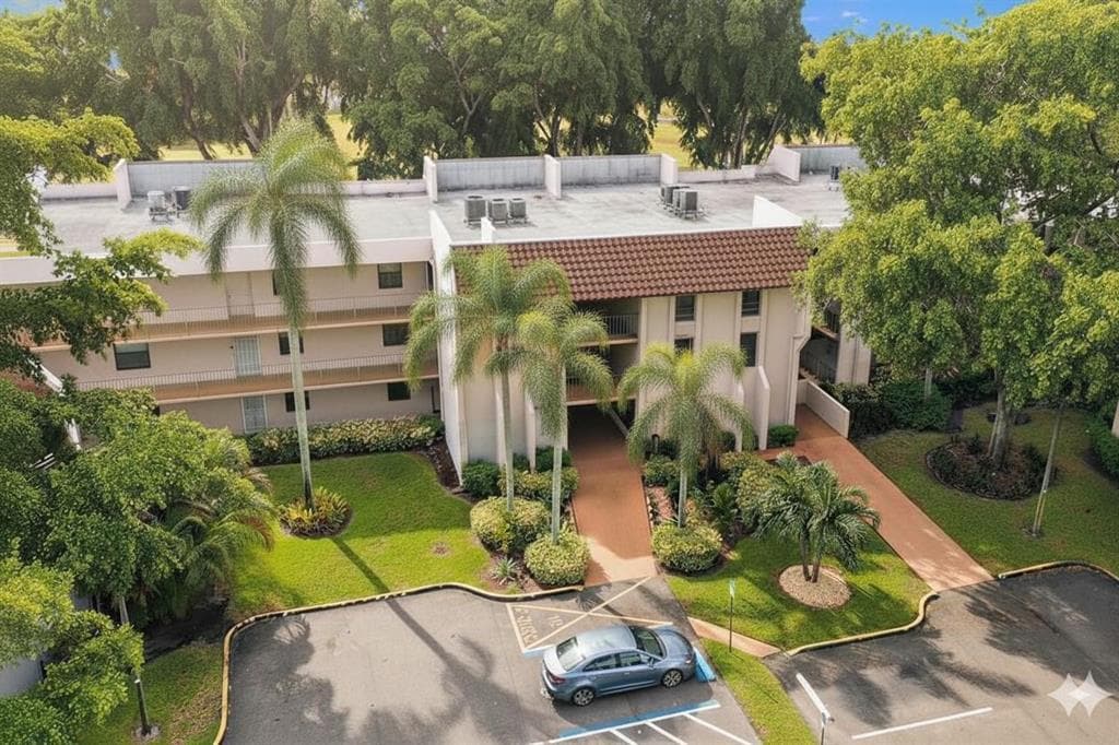 8150 W Mcnab Road 312, Tamarac, FL 33321 — photo 2 of 32