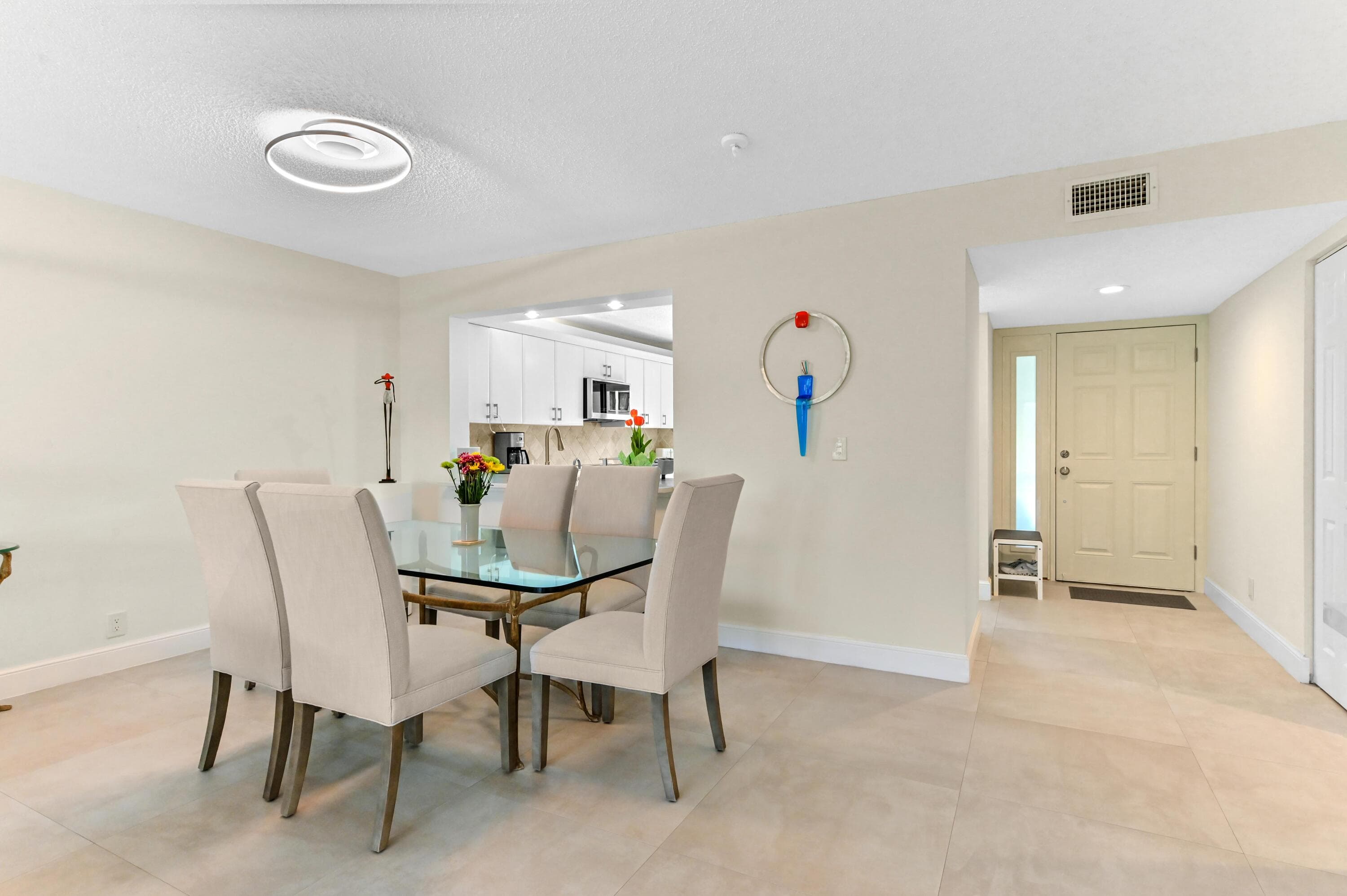 5743 Fairway Park Court 105, Boynton Beach, FL 33437 — photo 8 of 33