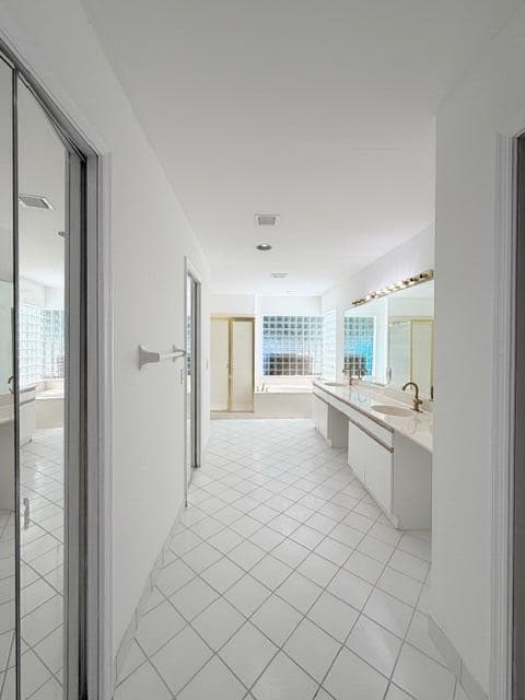 4853 NW 66th Avenue, Lauderhill, FL 33319 — photo 13 of 29