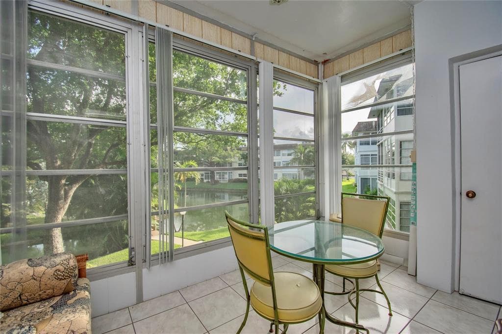 5171 W Oakland Park Boulevard, Lauderdale Lakes, FL 33313 — photo 4 of 32