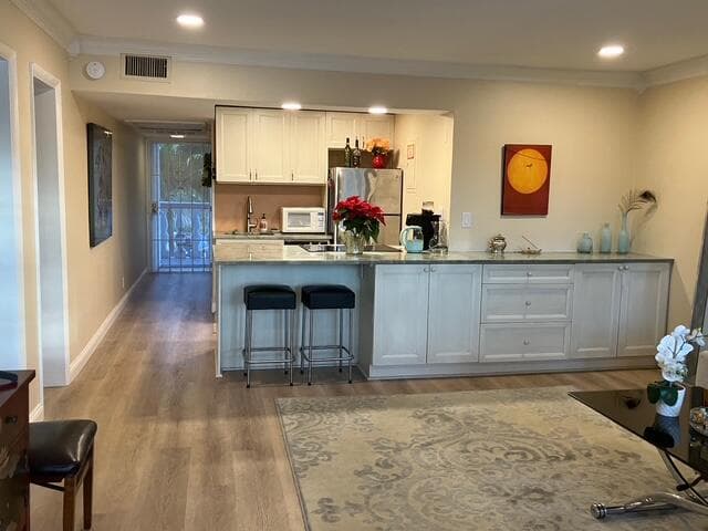 801 NE 18th Court 202, Fort Lauderdale, FL 33305 — photo 8 of 47