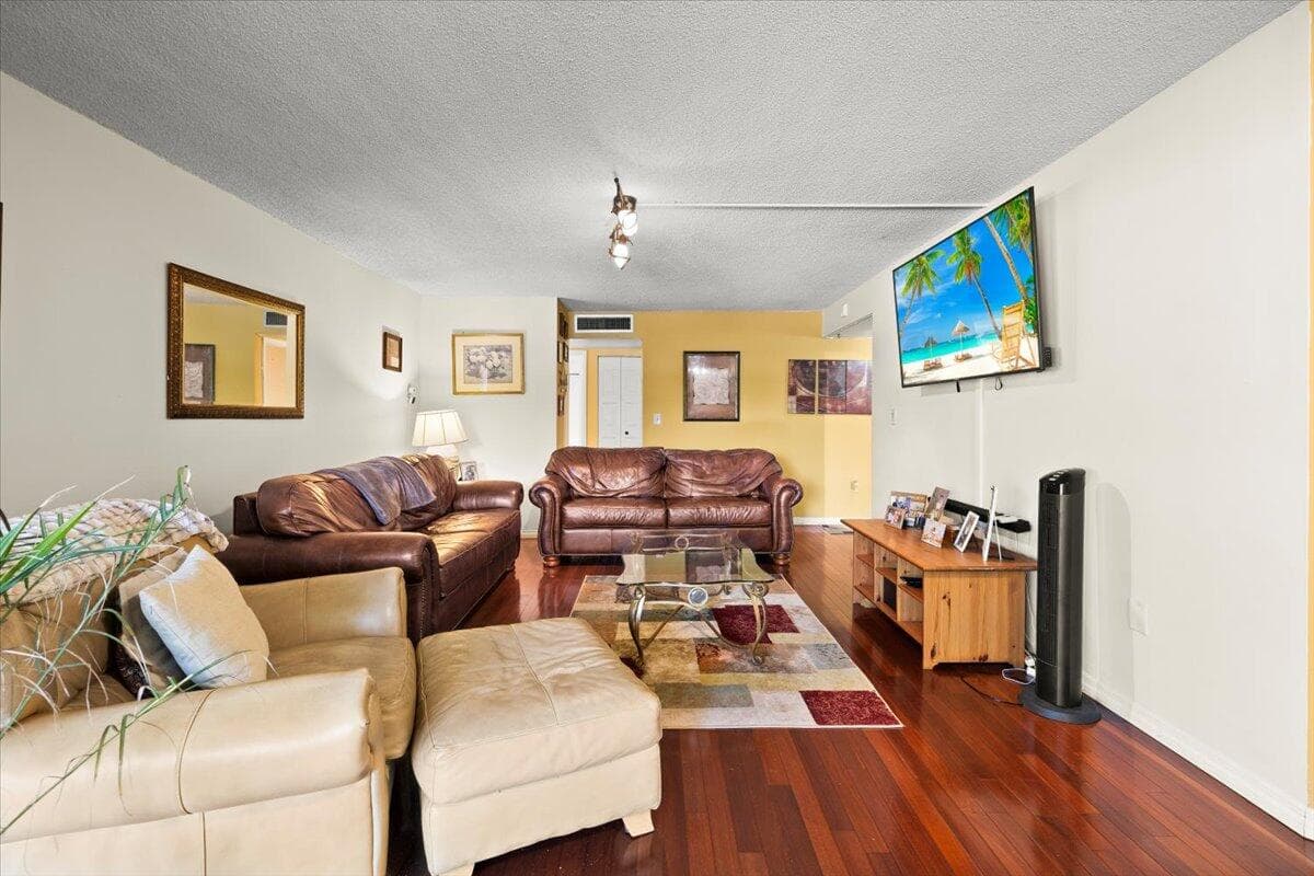 6755 W Broward Boulevard 209, Plantation, FL 33317 — photo 4 of 19