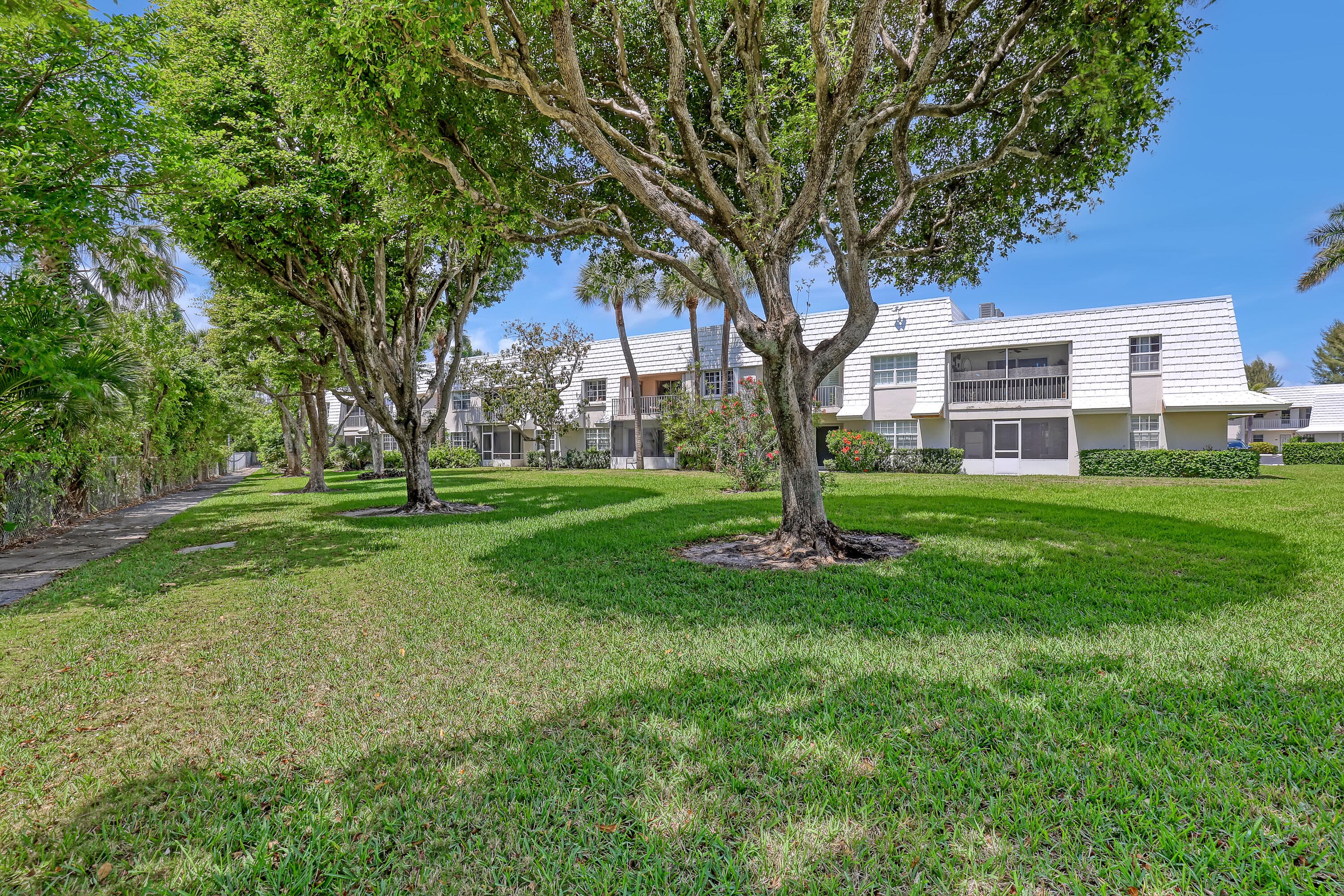 1250 Sugar Sands Boulevard 207, Singer Island, FL 33404 — photo 24 of 42