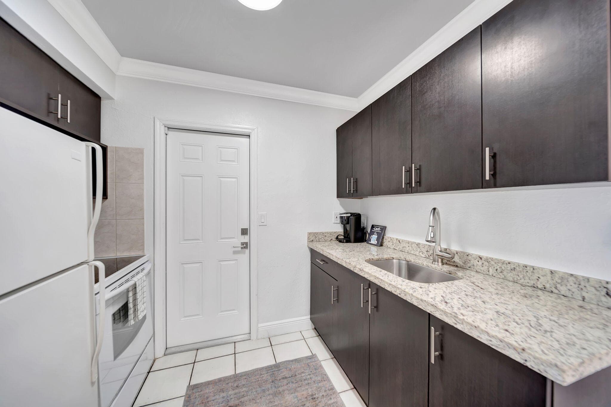 2724 NE 14th Street 5, Fort Lauderdale, FL 33304 — photo 4 of 15