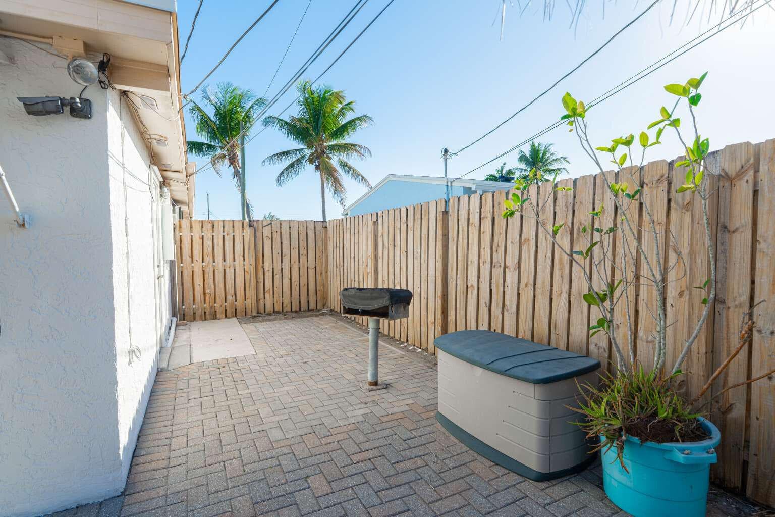 3110 Scanlan Avenue, Lake Worth, FL 33461 — photo 21 of 24