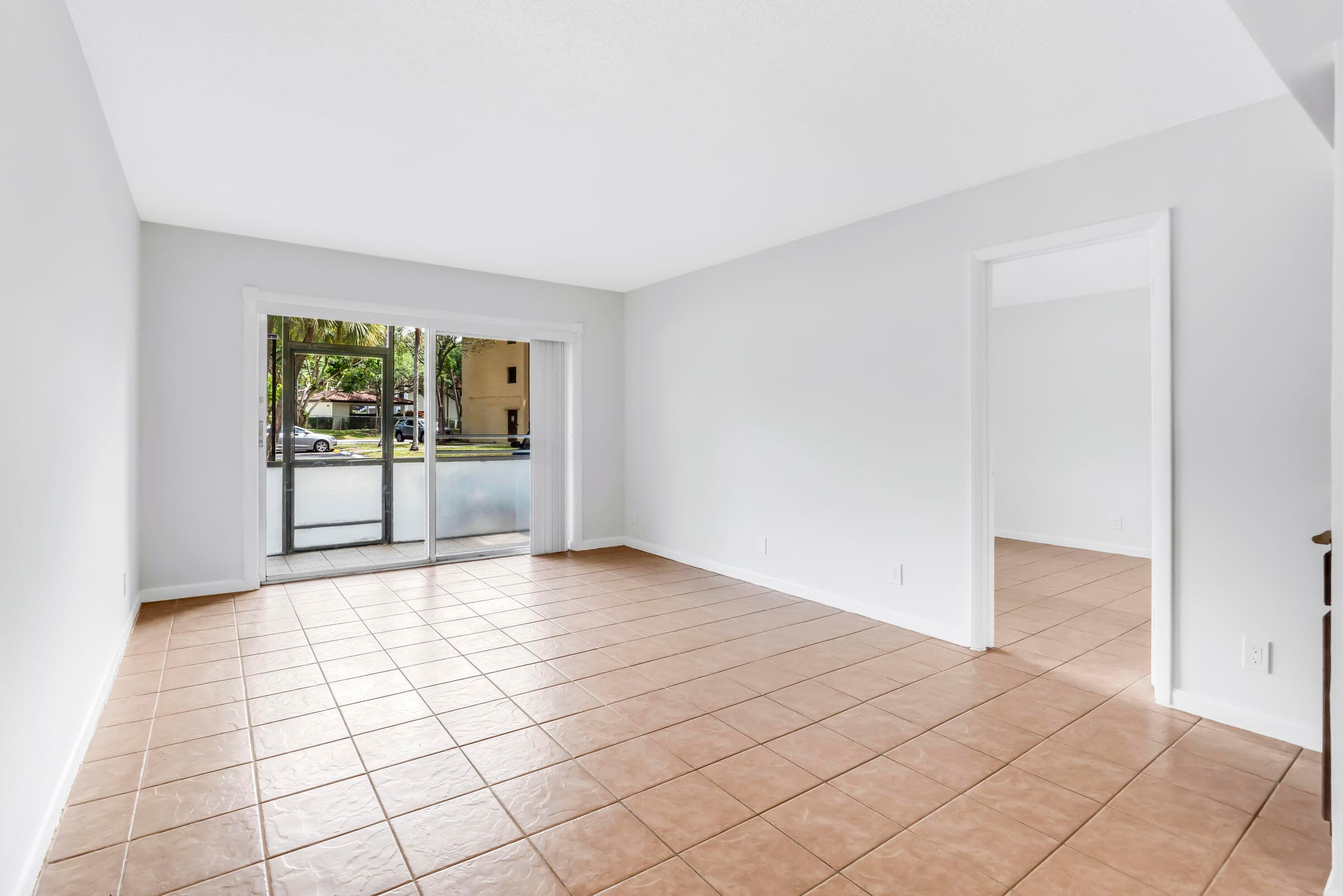 490 NW 20th Street 1030, Boca Raton, FL 33431 — photo 8 of 18