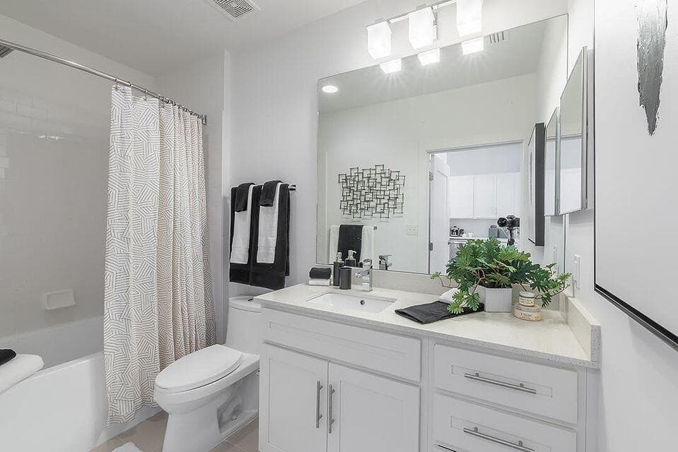 312 23rd Street 208, West Palm Beach, FL 33407 — photo 6 of 13