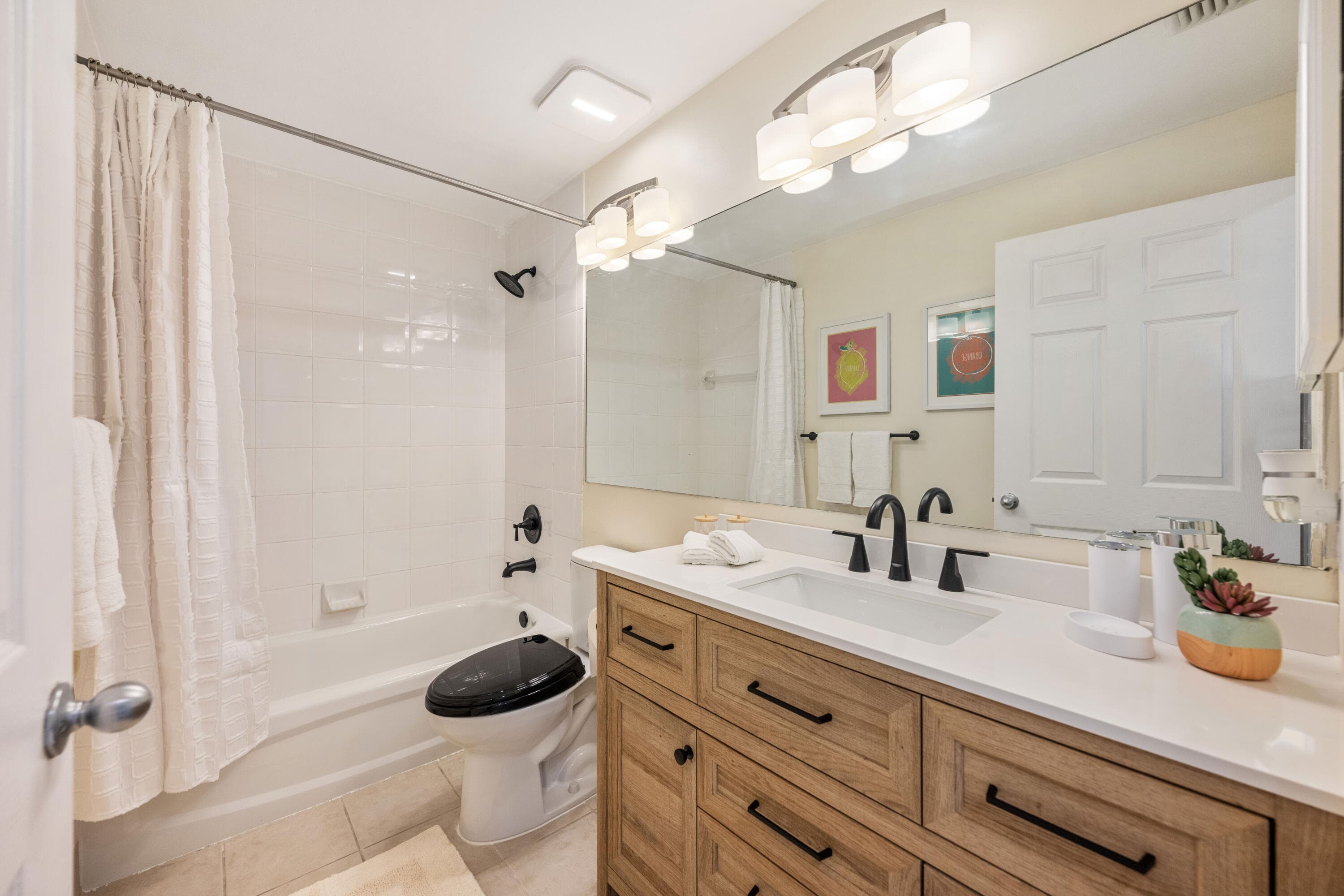 651 Okeechobee Boulevard 1107, West Palm Beach, FL 33401 — photo 14 of 24