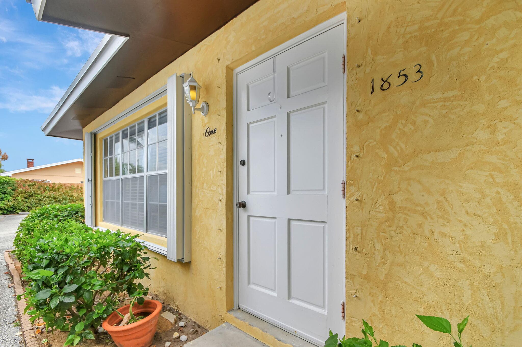 1853 Service Road, North Palm Beach, FL 33408 — photo 3 of 113