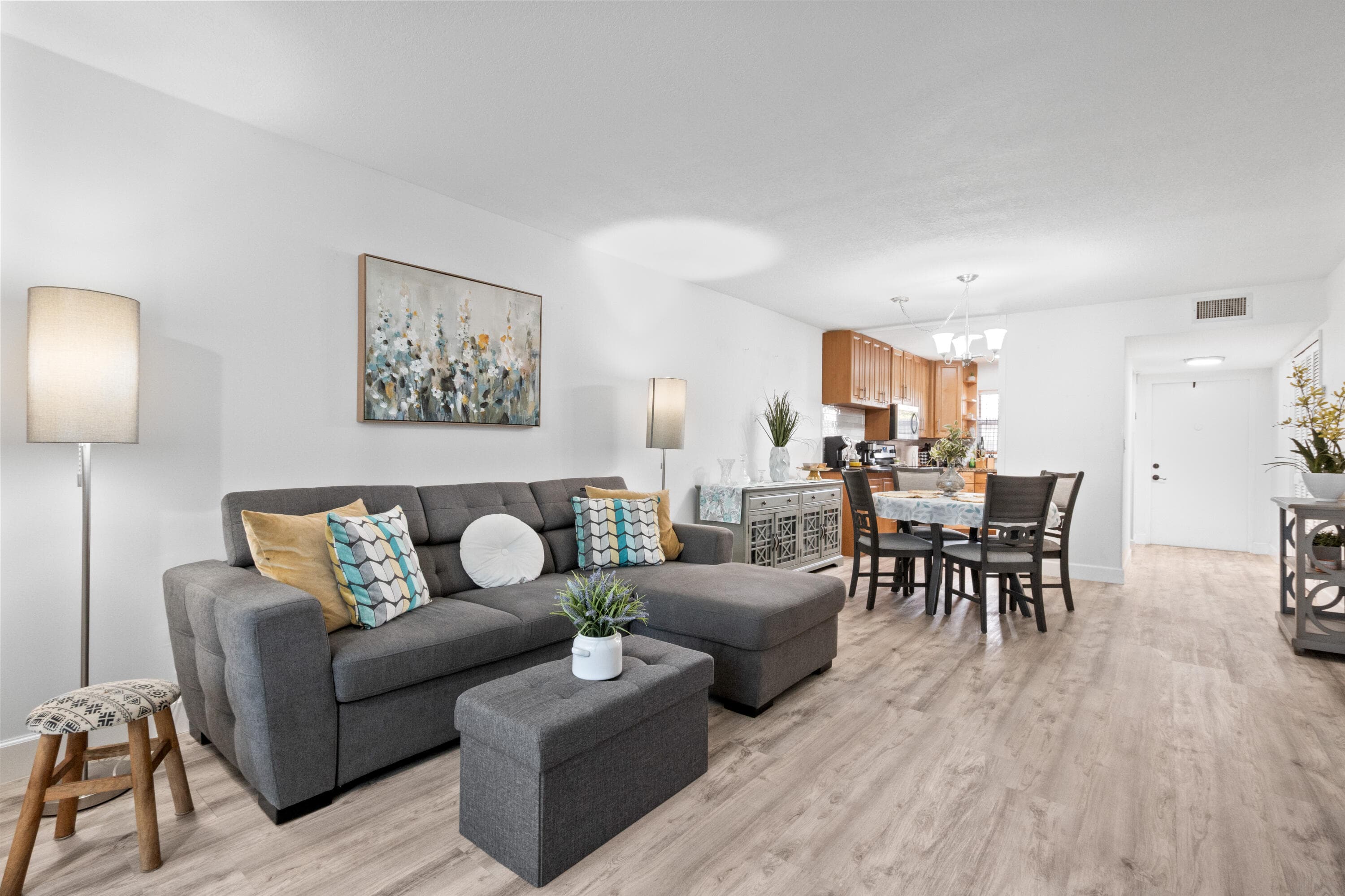 9350 Sunrise Lakes Boulevard 205, Sunrise, FL 33322 — photo 5 of 29
