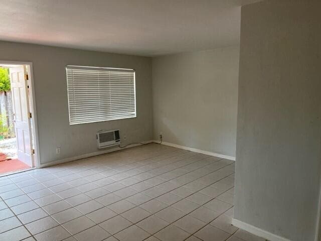 1129 NE 17th Terrace 4, Fort Lauderdale, FL 33304 — photo 4 of 5