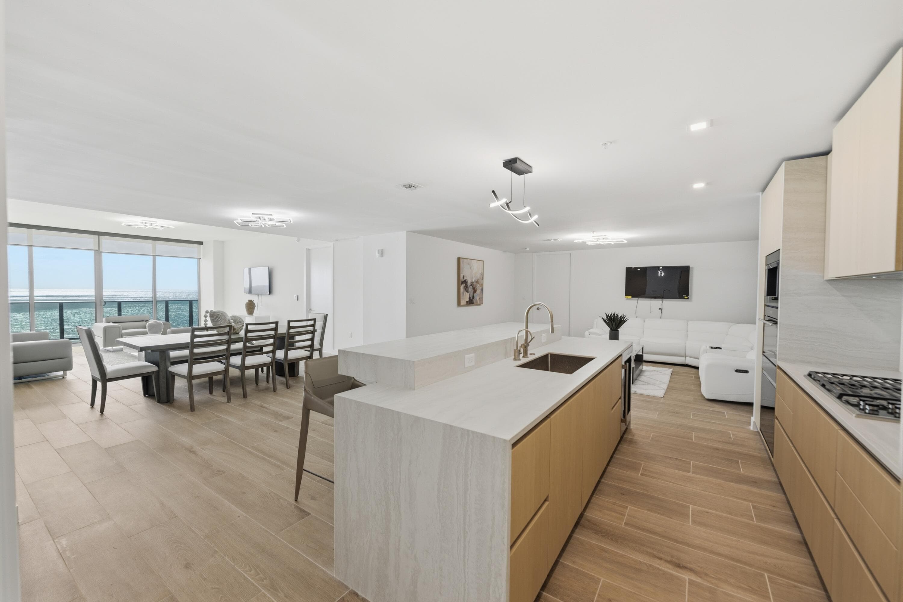 900 N Ocean Boulevard 802, Pompano Beach, FL 33062 — photo 12 of 59