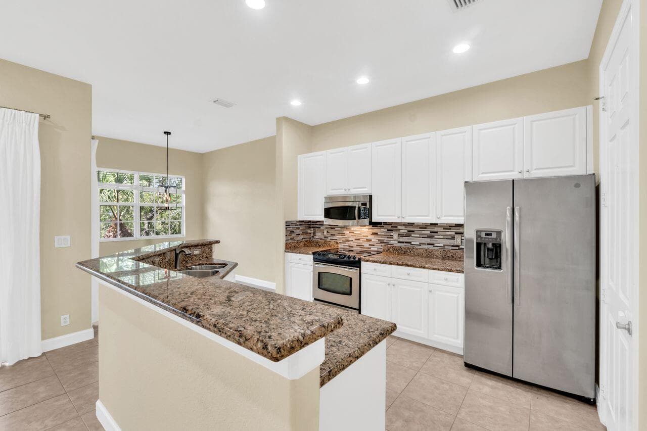 8035 NW 127th Lane 3-e, Parkland, FL 33076 — photo 4 of 23