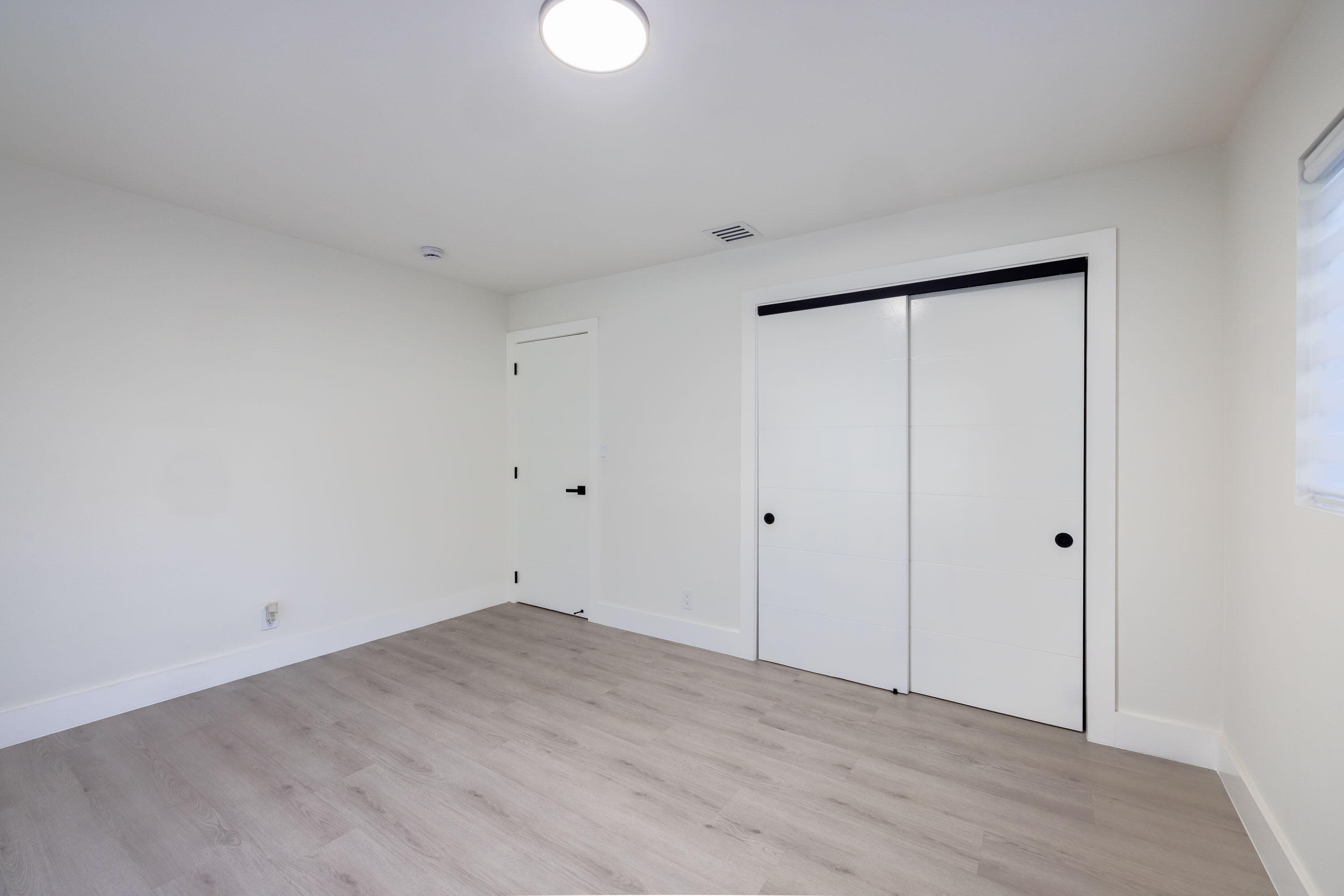 1341 SE 10th Avenue, Fort Lauderdale, FL 33316 — photo 15 of 21