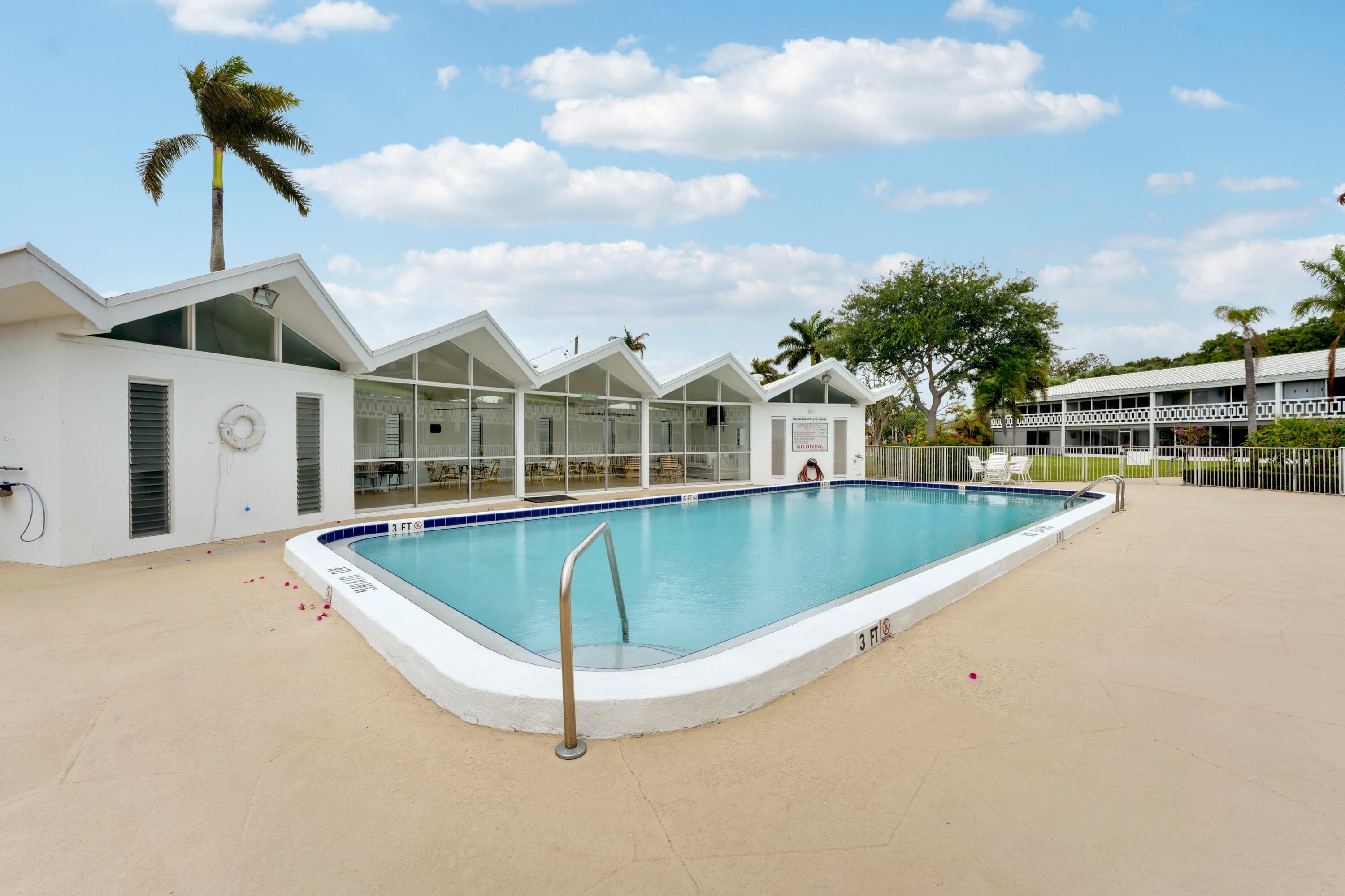 331 Tequesta Drive 213, Tequesta, FL 33469 — photo 11 of 17