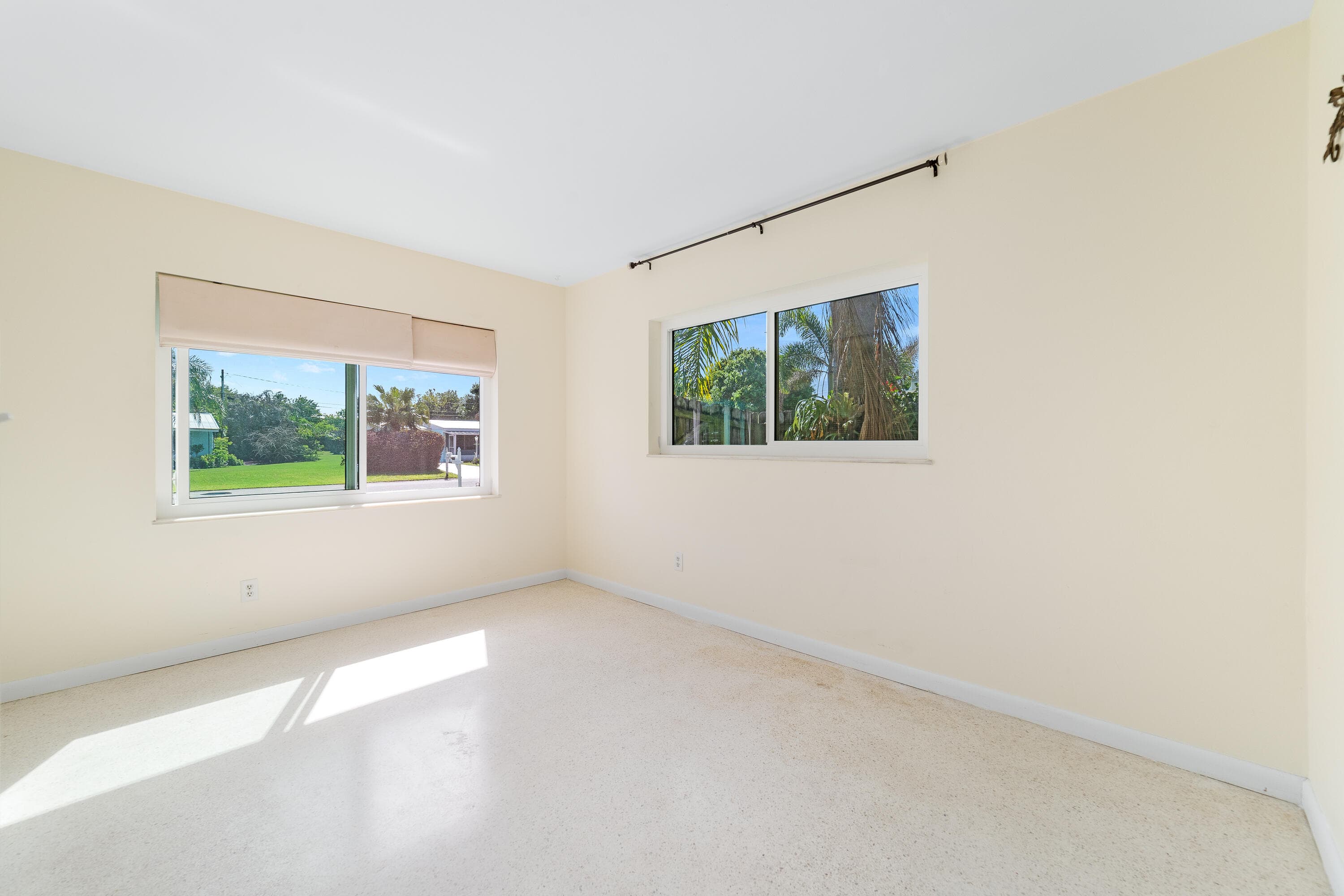 1751 5th Avenue, Vero Beach, FL 32960 — photo 18 of 30