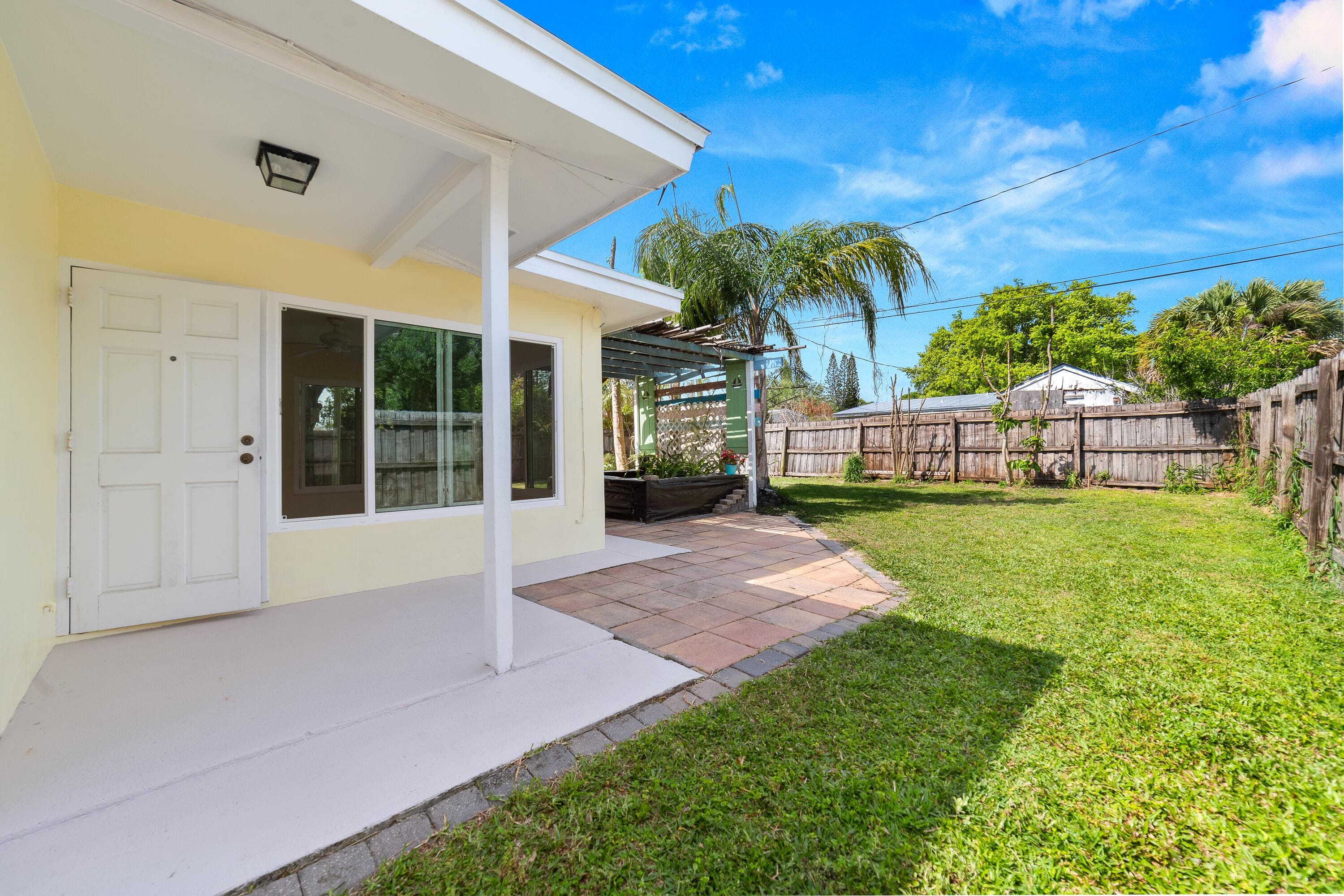 1751 5th Avenue, Vero Beach, FL 32960 — photo 23 of 30