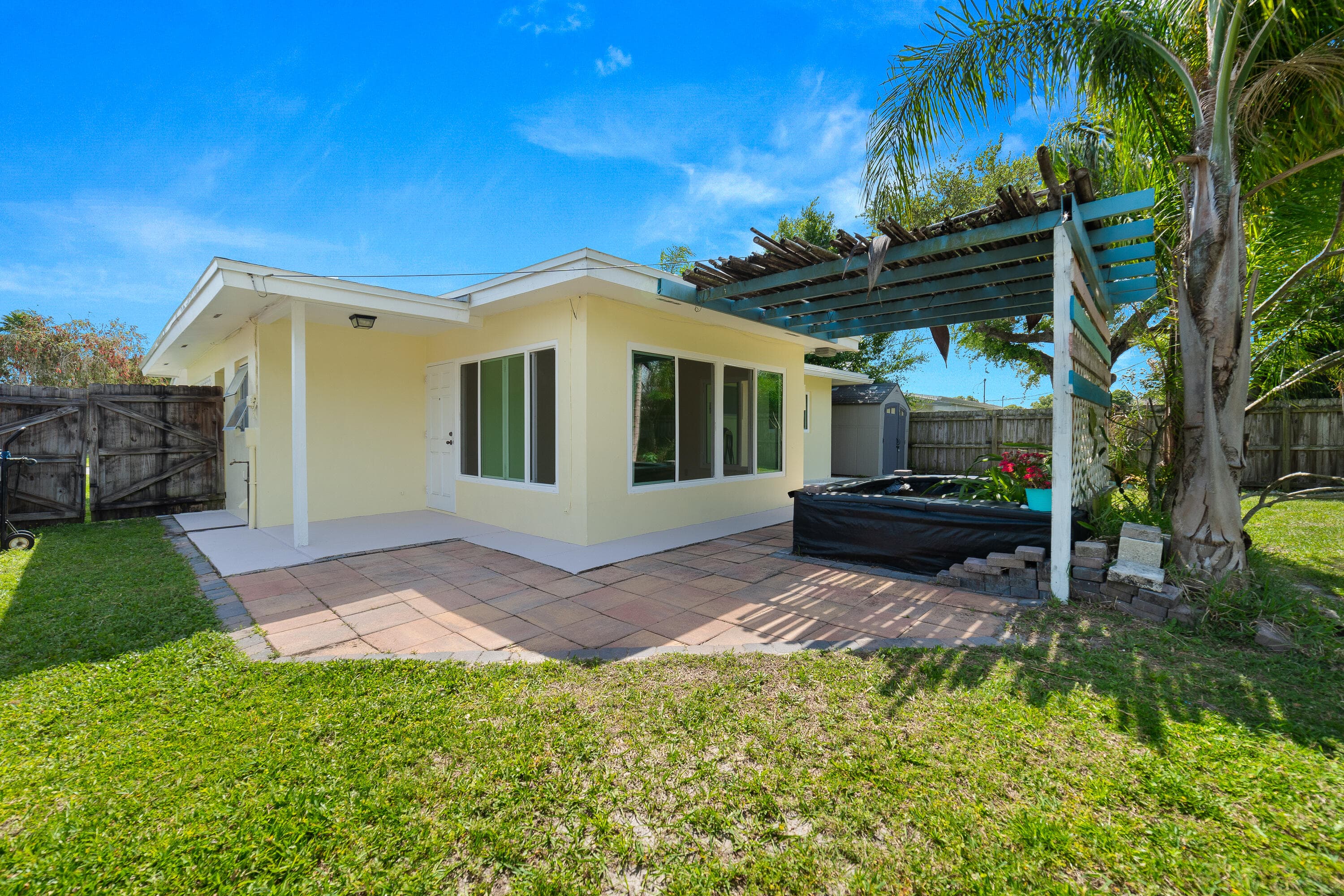 1751 5th Avenue, Vero Beach, FL 32960 — photo 24 of 30