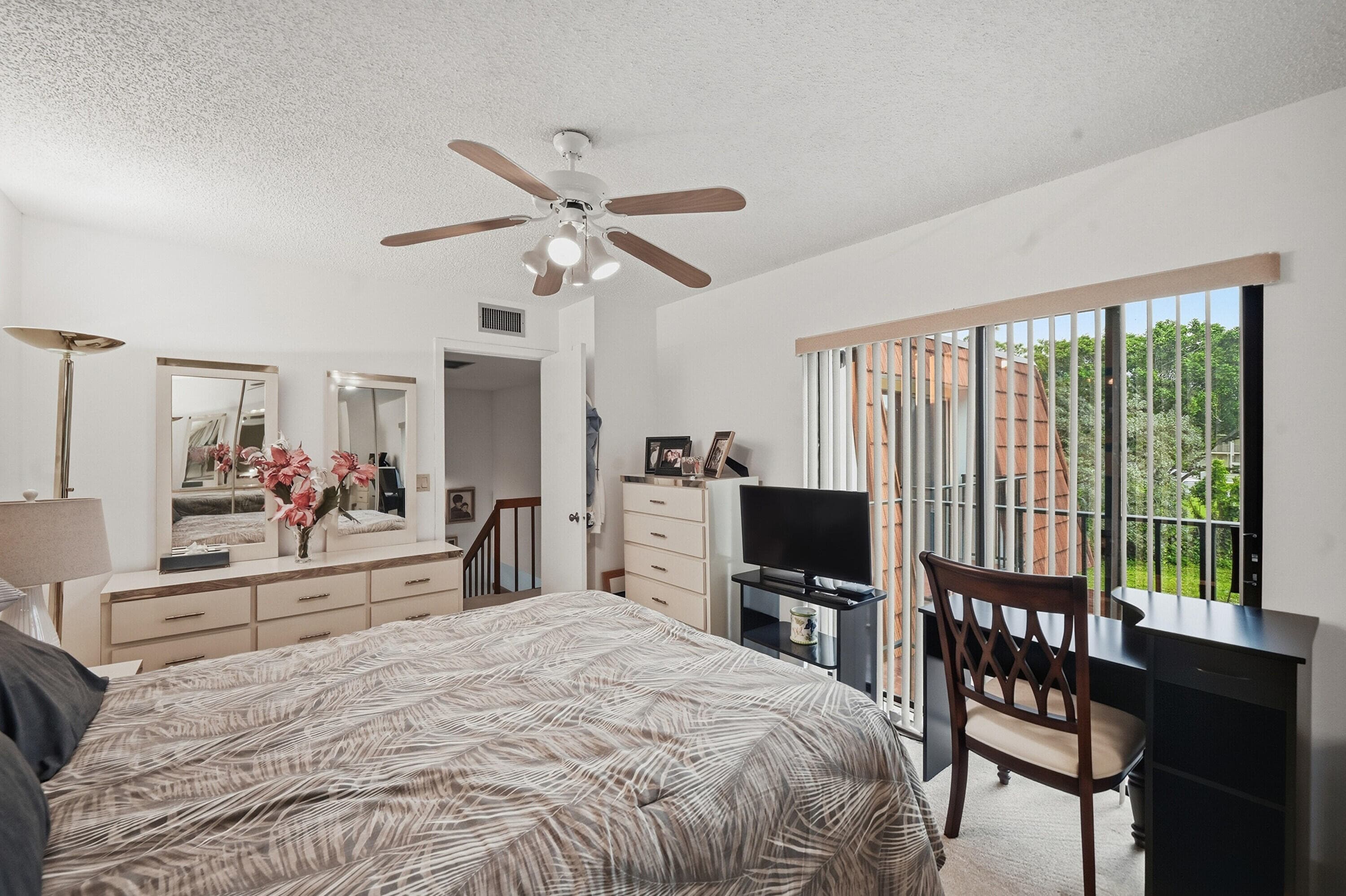 1485 Augusta Circle 124, Delray Beach, FL 33445 — photo 25 of 27