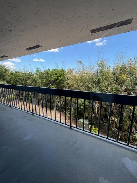 1720 N Congress Avenue 406, West Palm Beach, FL 33401 — photo 3 of 27