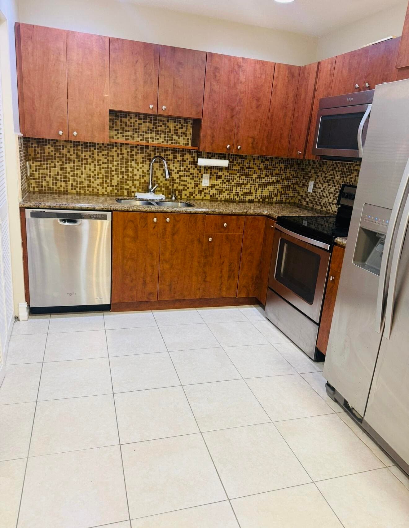 1005 Manor Drive 3d, Palm Springs, FL 33461 — photo 5 of 17