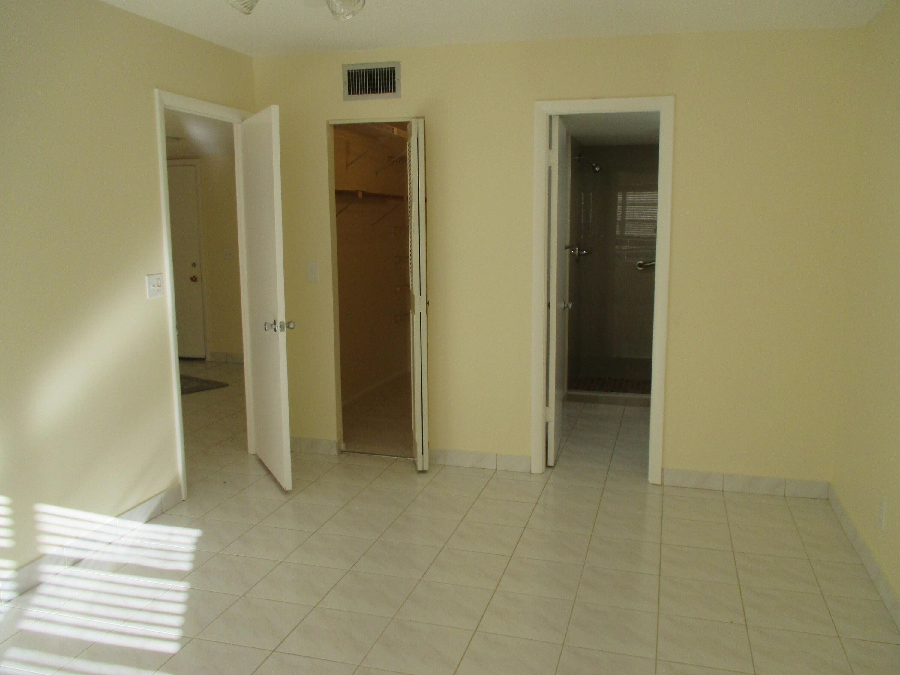 200 Lake Carol Drive, West Palm Beach, FL 33411 — photo 12 of 39