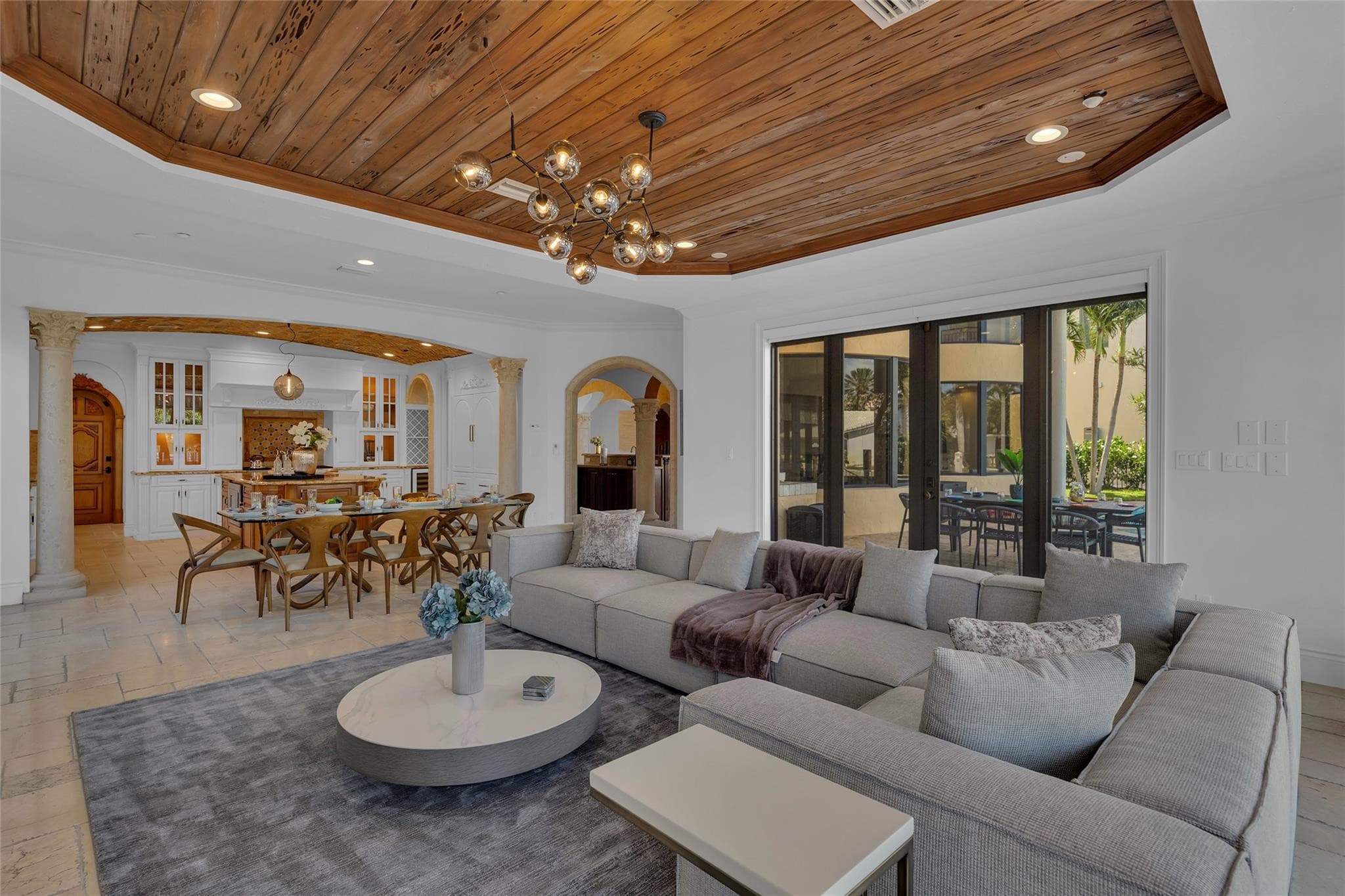 1011 Rhodes Villa Avenue, Delray Beach, FL 33483 — photo 4 of 104