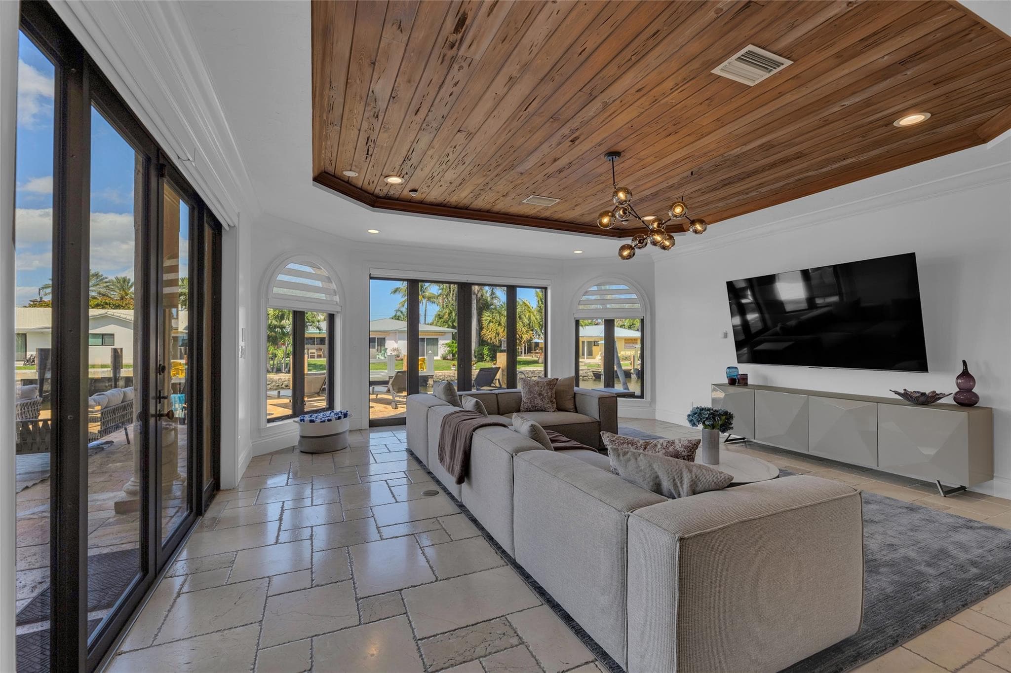 1011 Rhodes Villa Avenue, Delray Beach, FL 33483 — photo 55 of 104