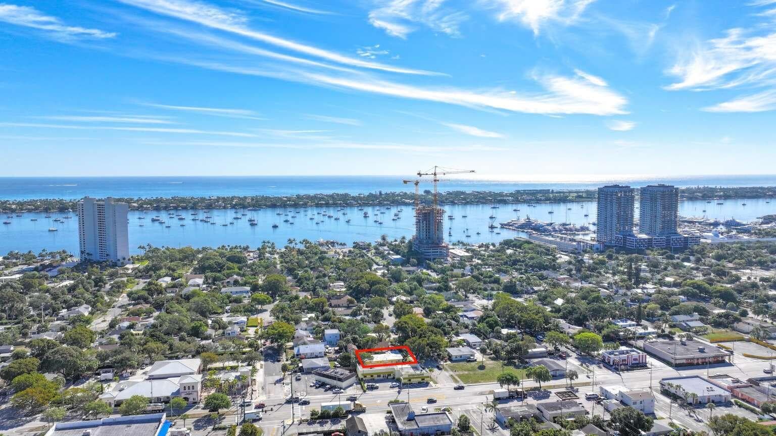 527 48th Street, West Palm Beach, FL 33407 — photo 5 of 12