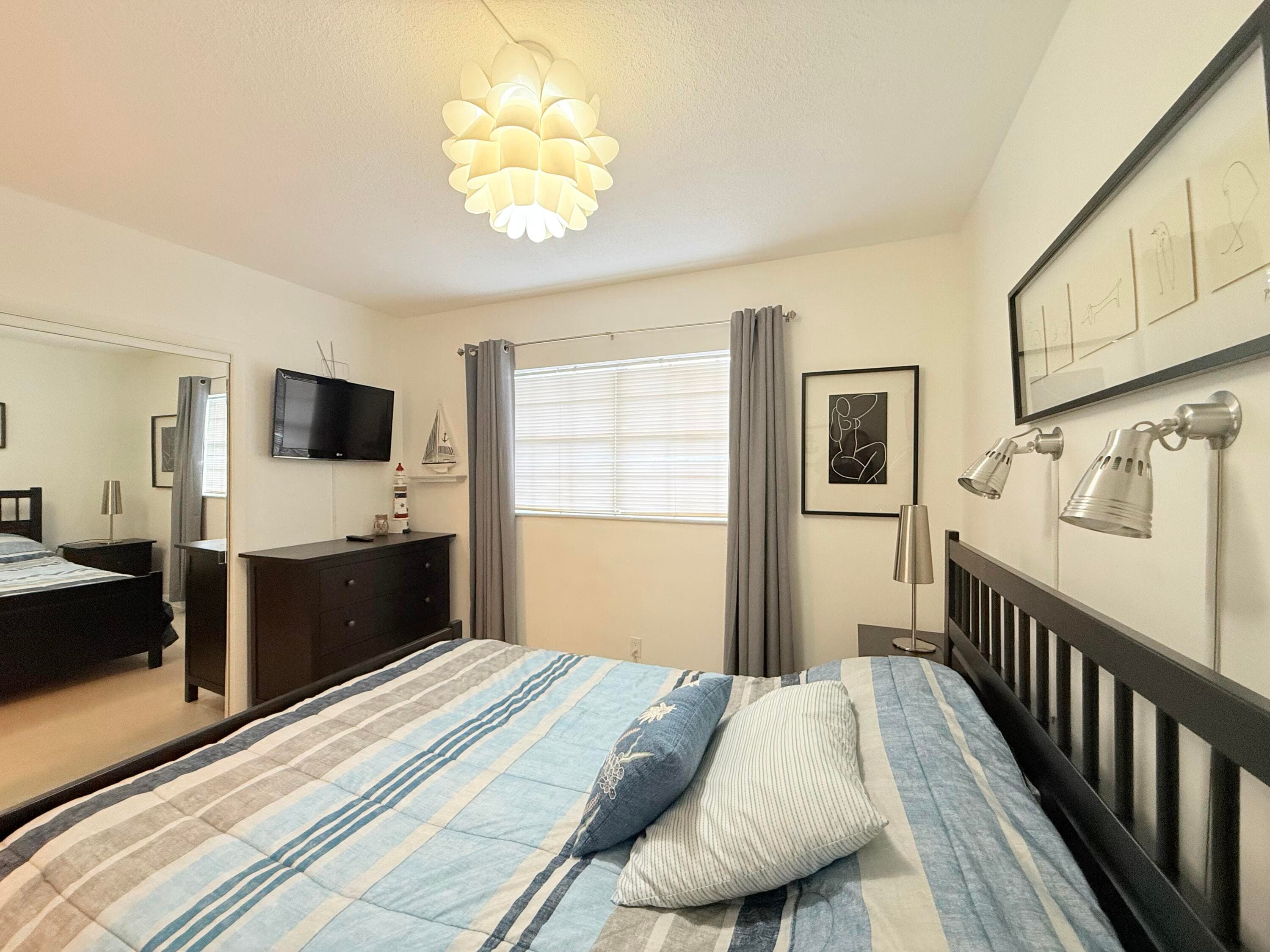 470 Paradise Isle Boulevard 204, Hallandale Beach, FL 33009 — photo 32 of 46