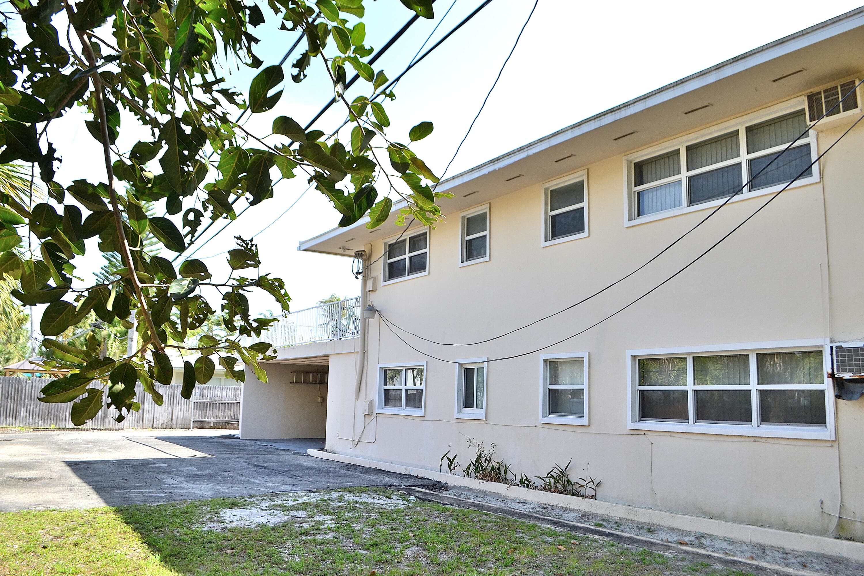 2633 Middle River Drive 1-6, Fort Lauderdale, FL 33306 — photo 3 of 19
