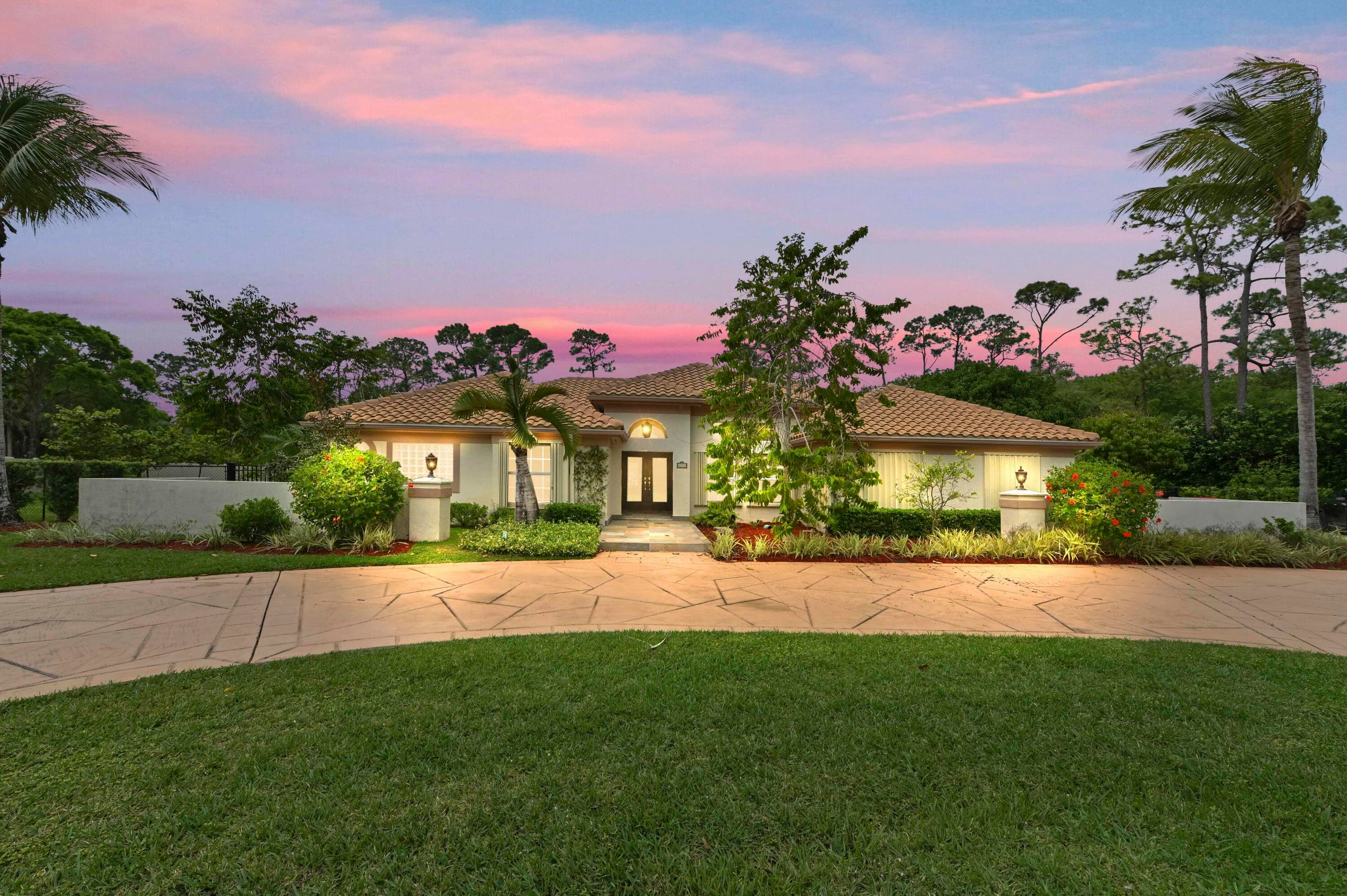 8777 Estate Drive, West Palm Beach, FL 33411 — photo 6 of 46