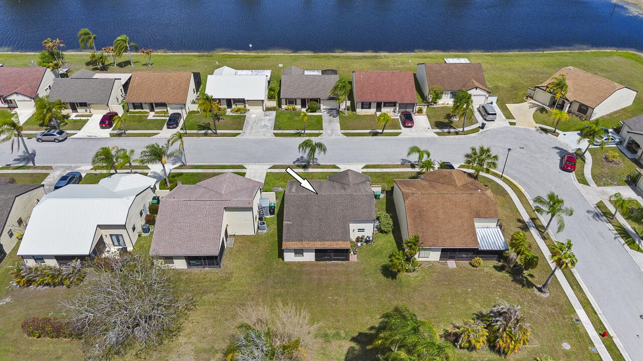 2363 SE Breckenridge Circle, Port St. Lucie, FL 34952 — photo 6 of 38