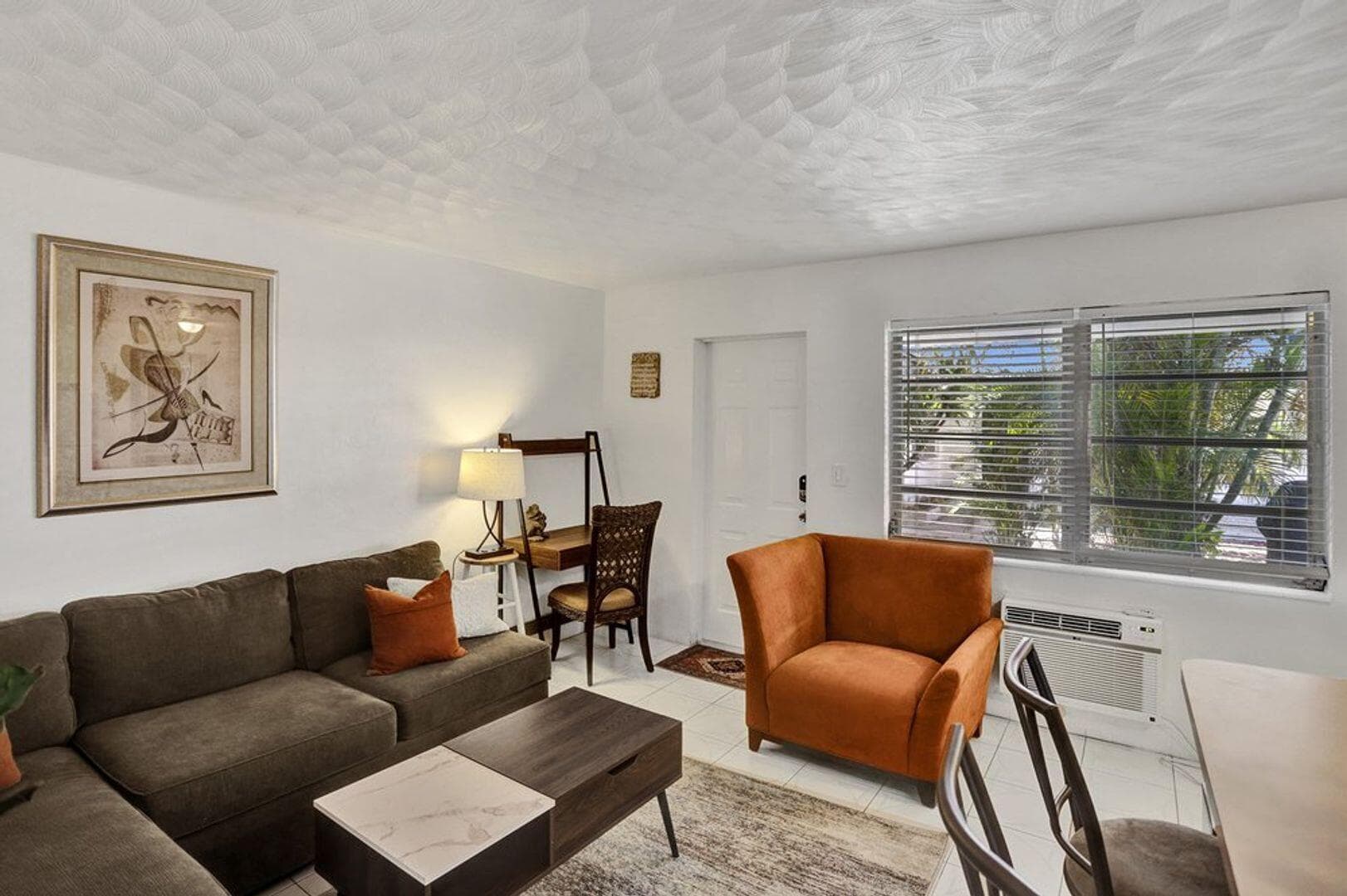 820 NE 16th Avenue 9, Fort Lauderdale, FL 33304 — photo 1 of 6