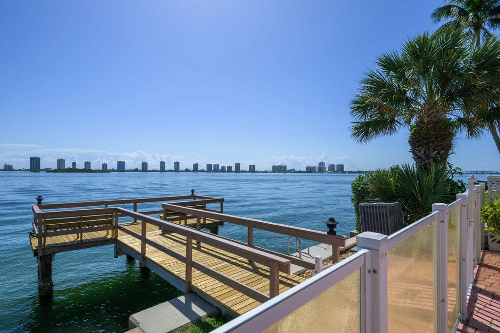 101 Doolen Court 307, North Palm Beach, FL 33408 — photo 12 of 48