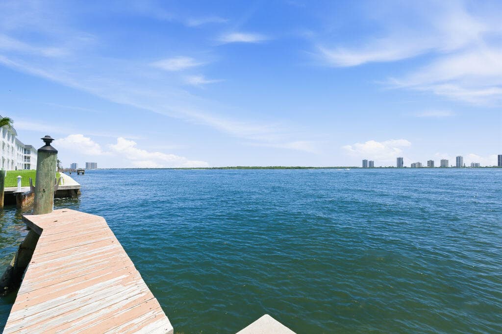 101 Doolen Court 307, North Palm Beach, FL 33408 — photo 37 of 48