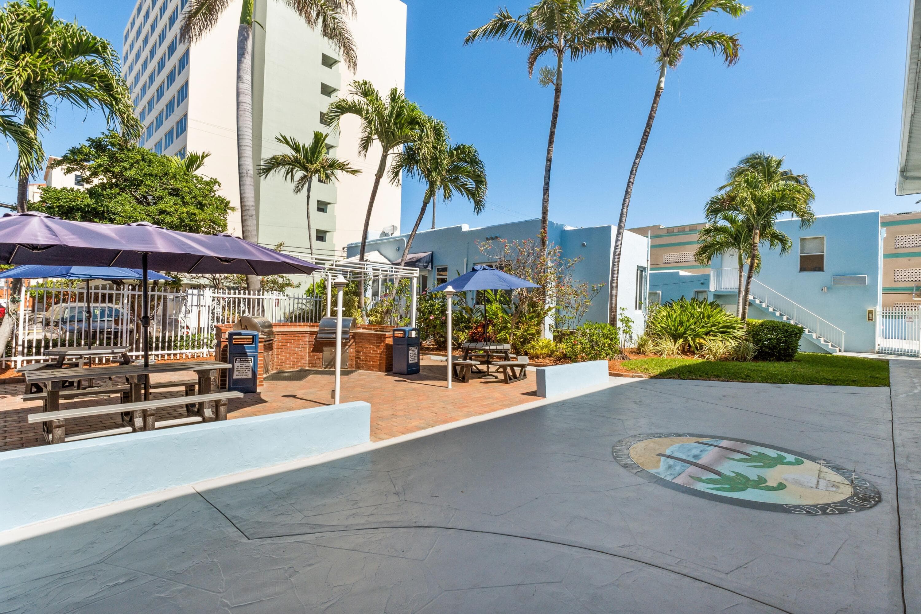 315 Van Buren Street 203b, Hollywood, FL 33019 — photo 16 of 17