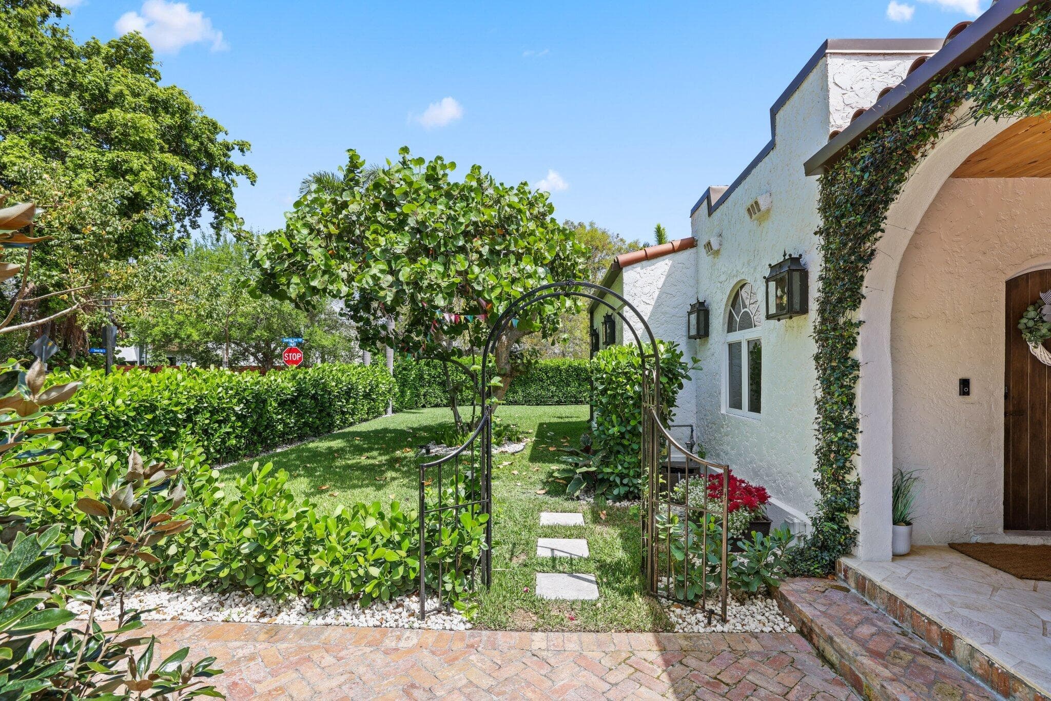 706 Sunset Road, West Palm Beach, FL 33401 — photo 7 of 80