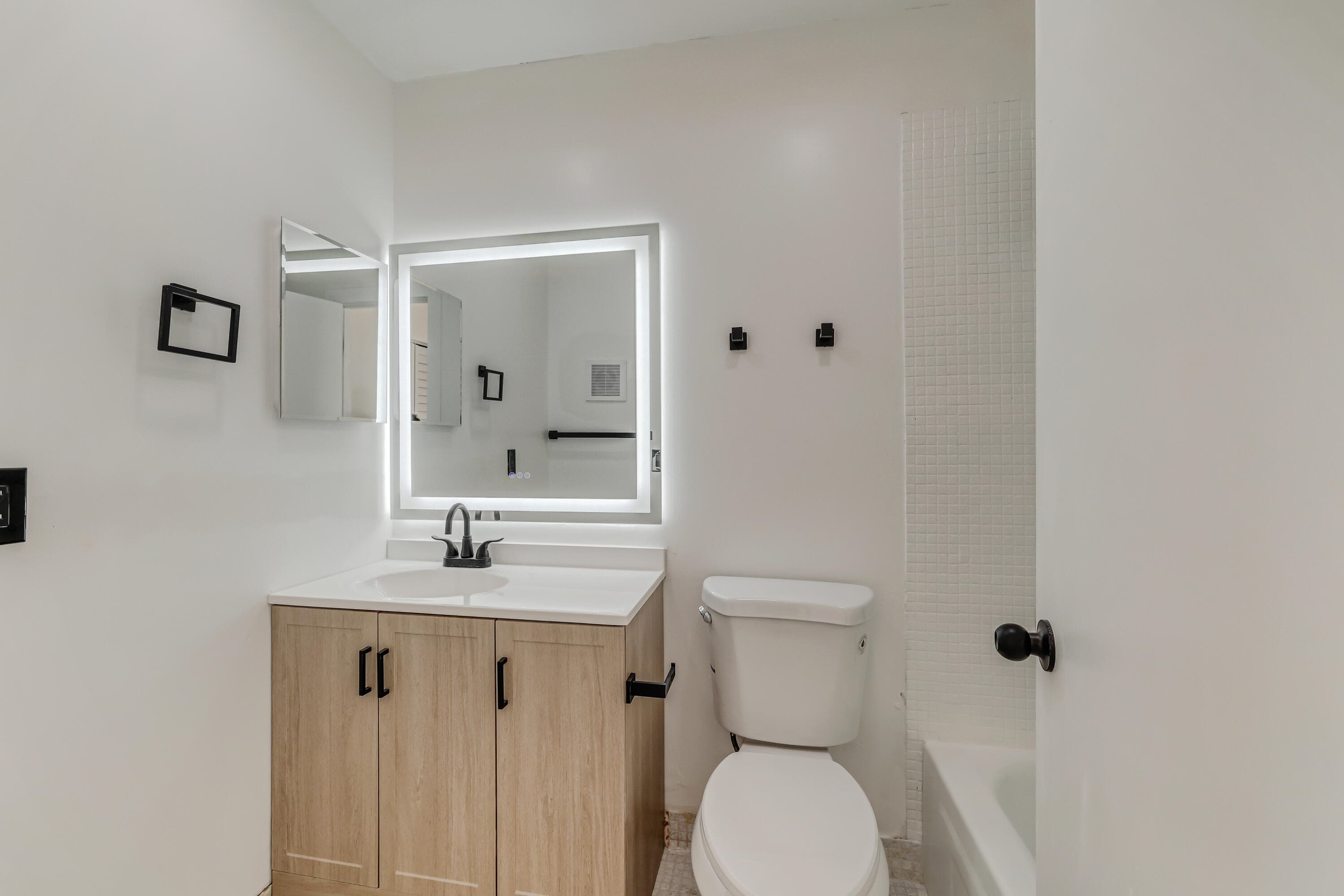 560 Capri, Delray Beach, FL 33484 — photo 14 of 24