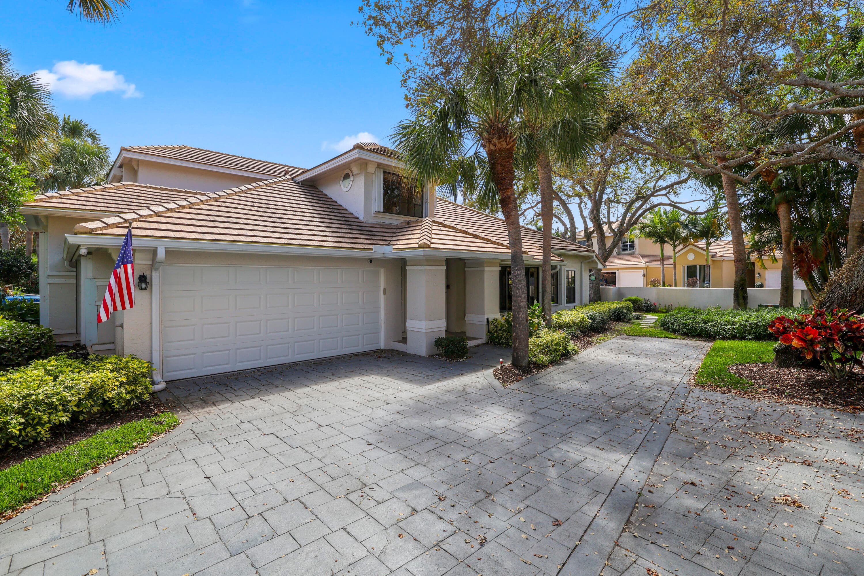 461 Coral Cove Drive, Juno Beach, FL 33408 — photo 7 of 38